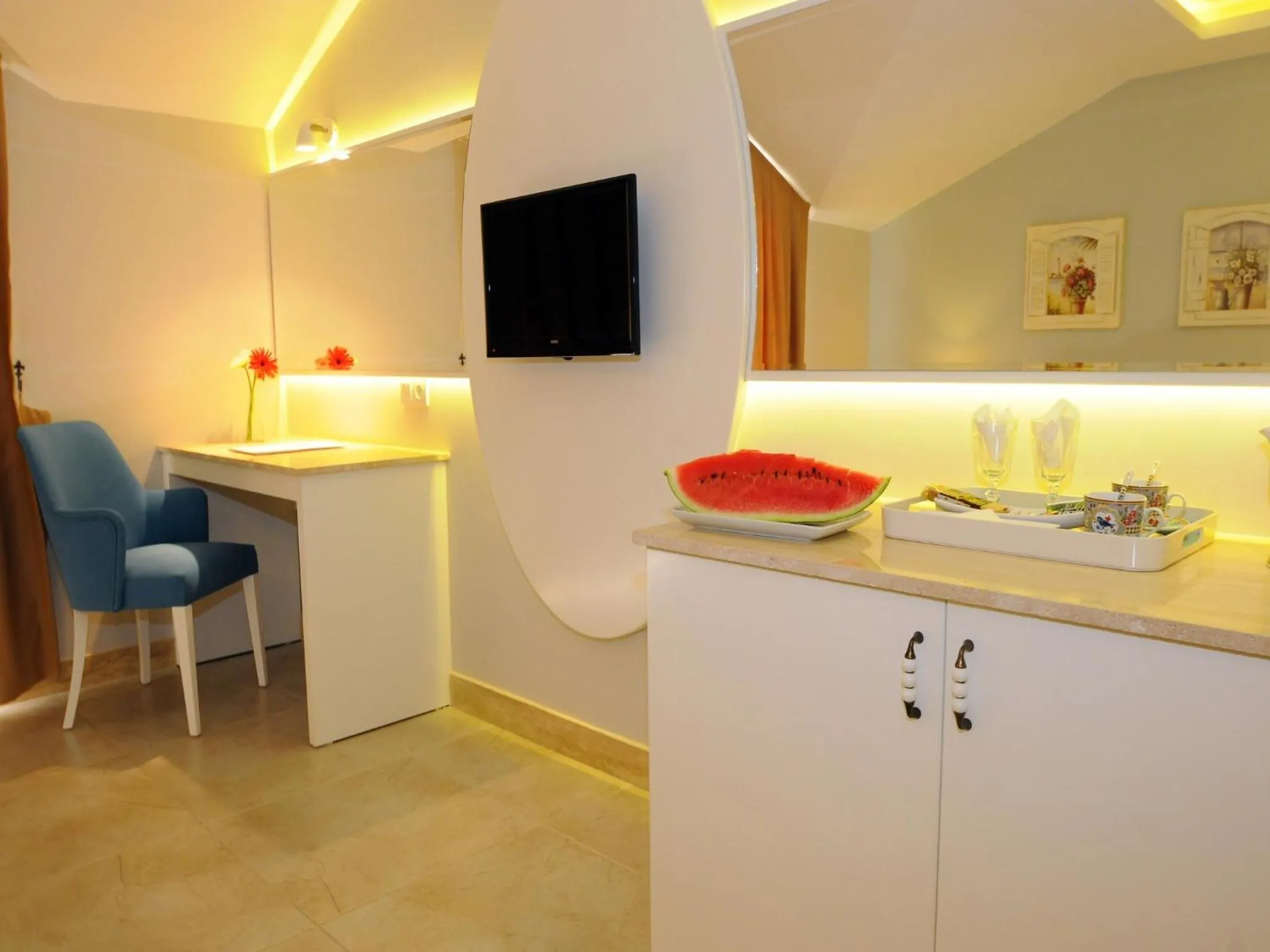 Seating area in Sea Breeze Hotel and Apartments