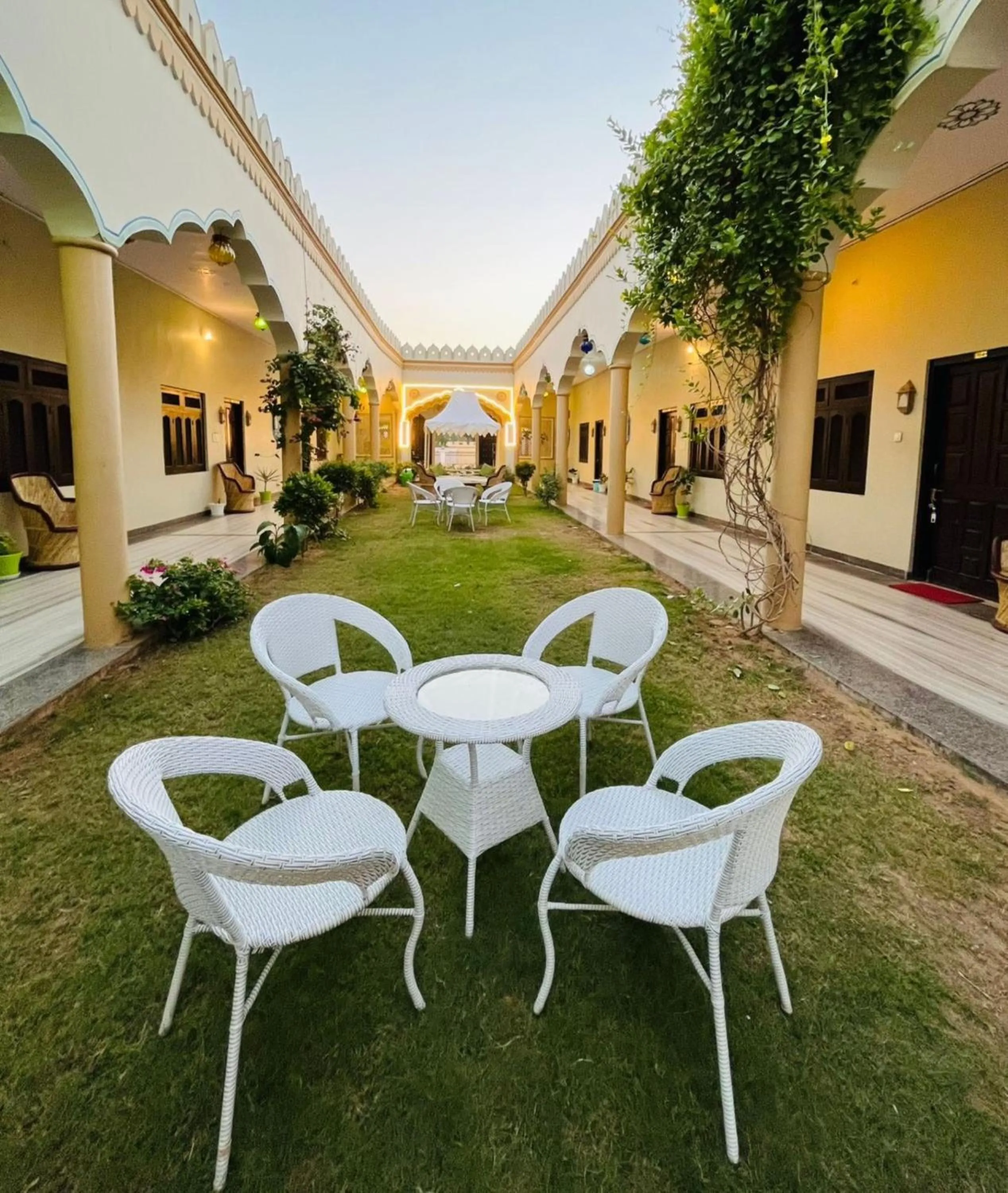 Garden in Hotel Mewad Haveli Pushkar