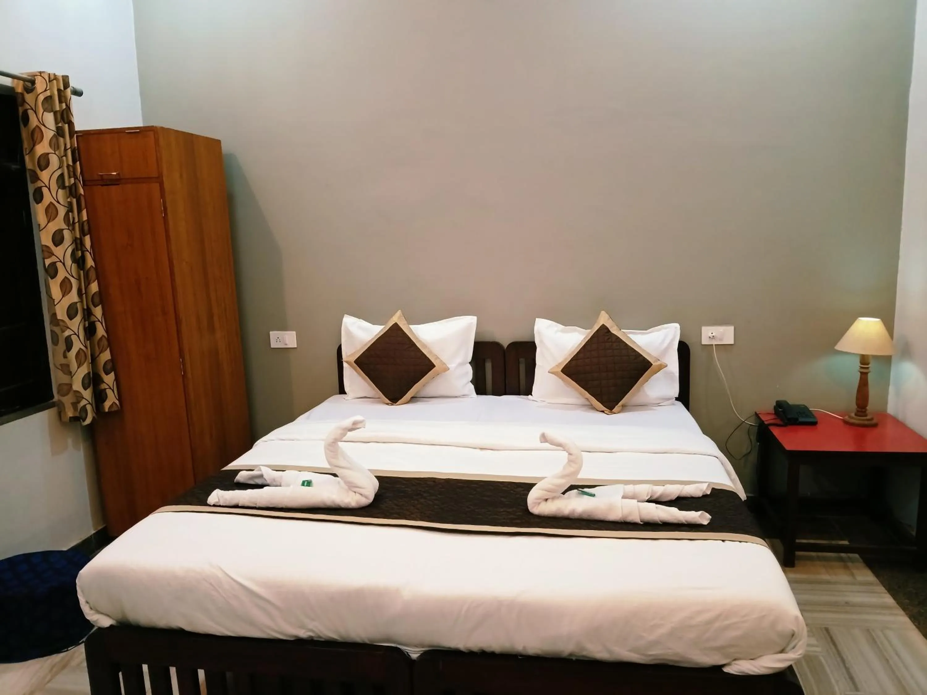 Garden, Bed in Hotel Mewad Haveli Pushkar