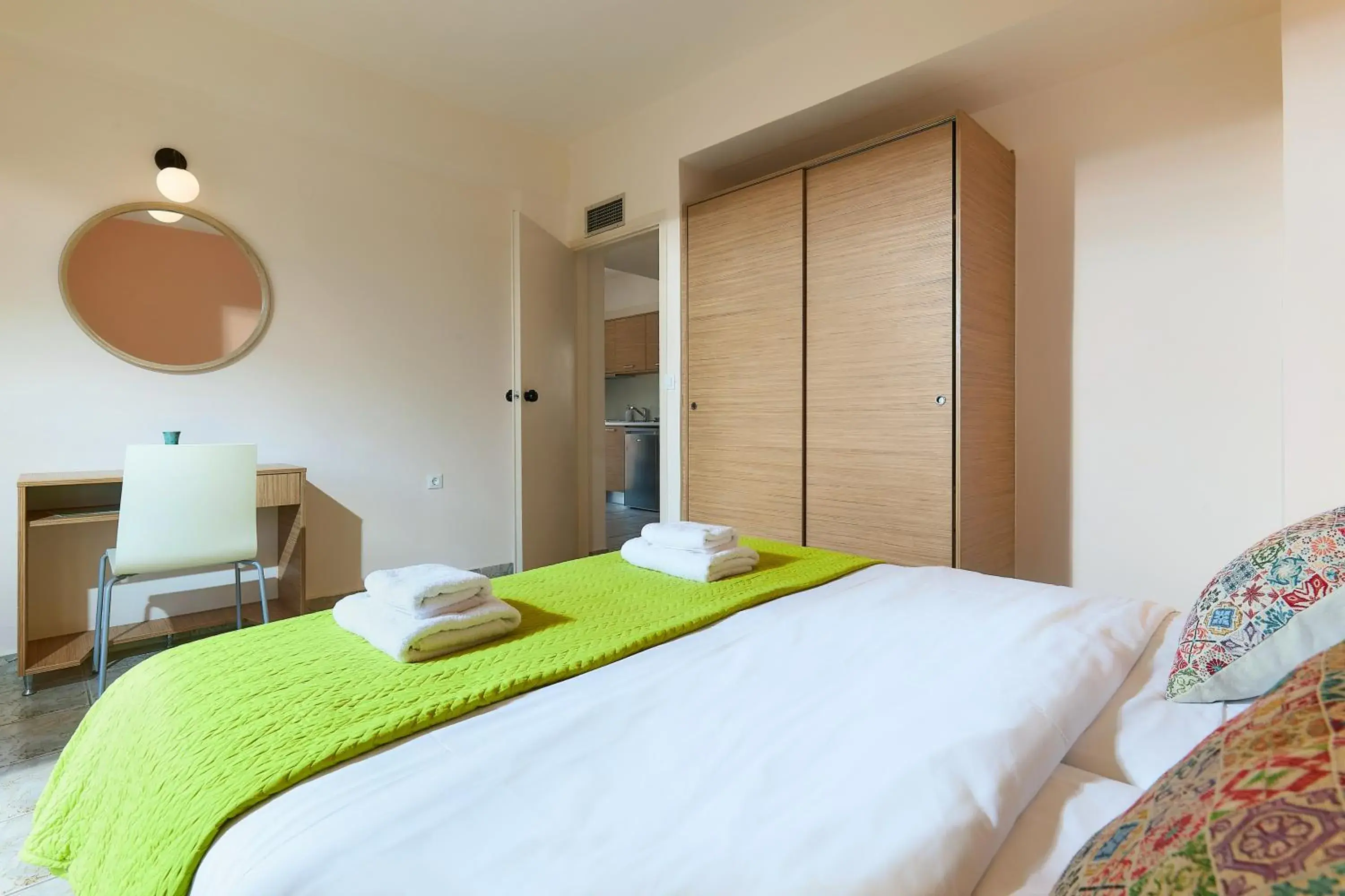 Bed in Bella Vista Hotel "by Checkin" Bed in Bella Vista Hotel "by Checkin"