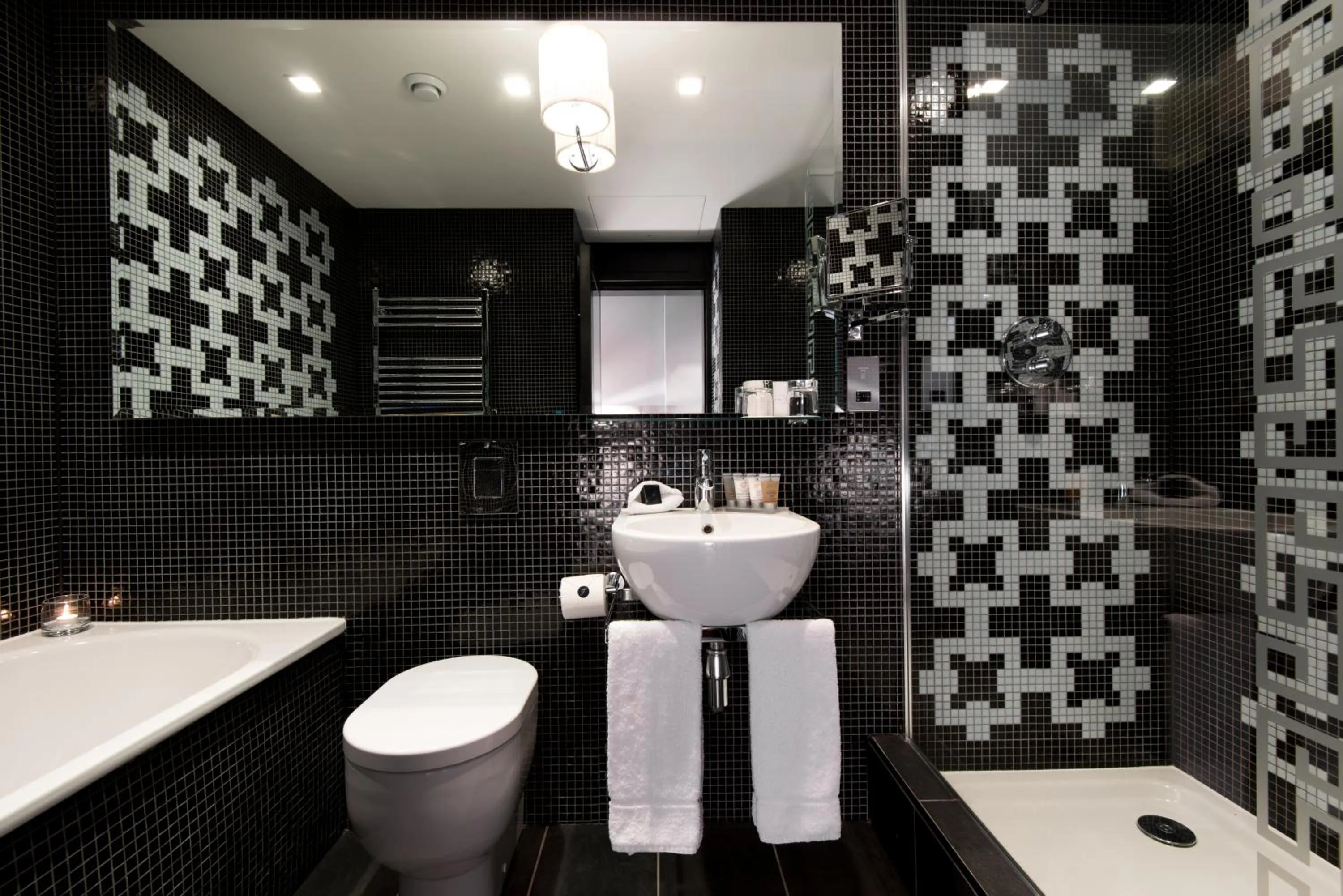 Bathroom in The Fitzwilliam Hotel Belfast