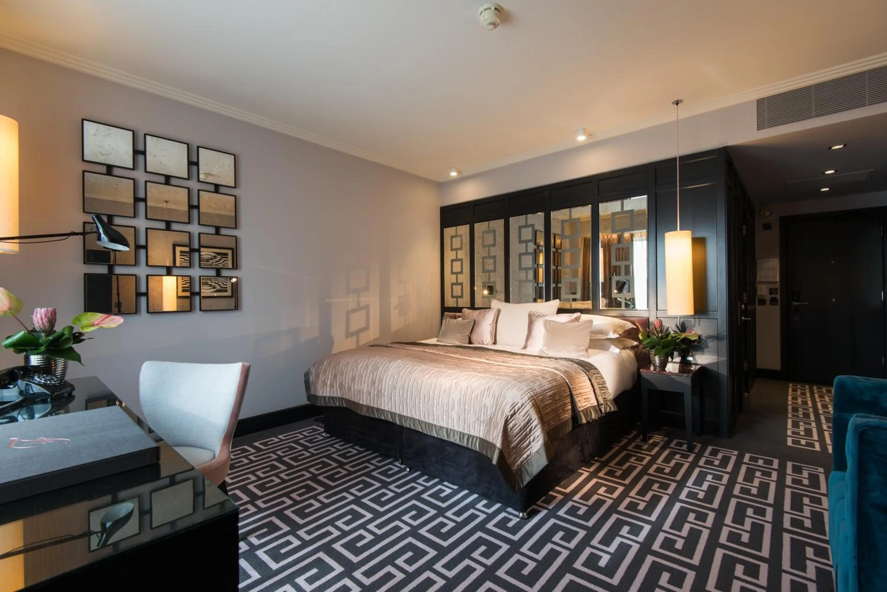 Bedroom, Bed in The Fitzwilliam Hotel Belfast