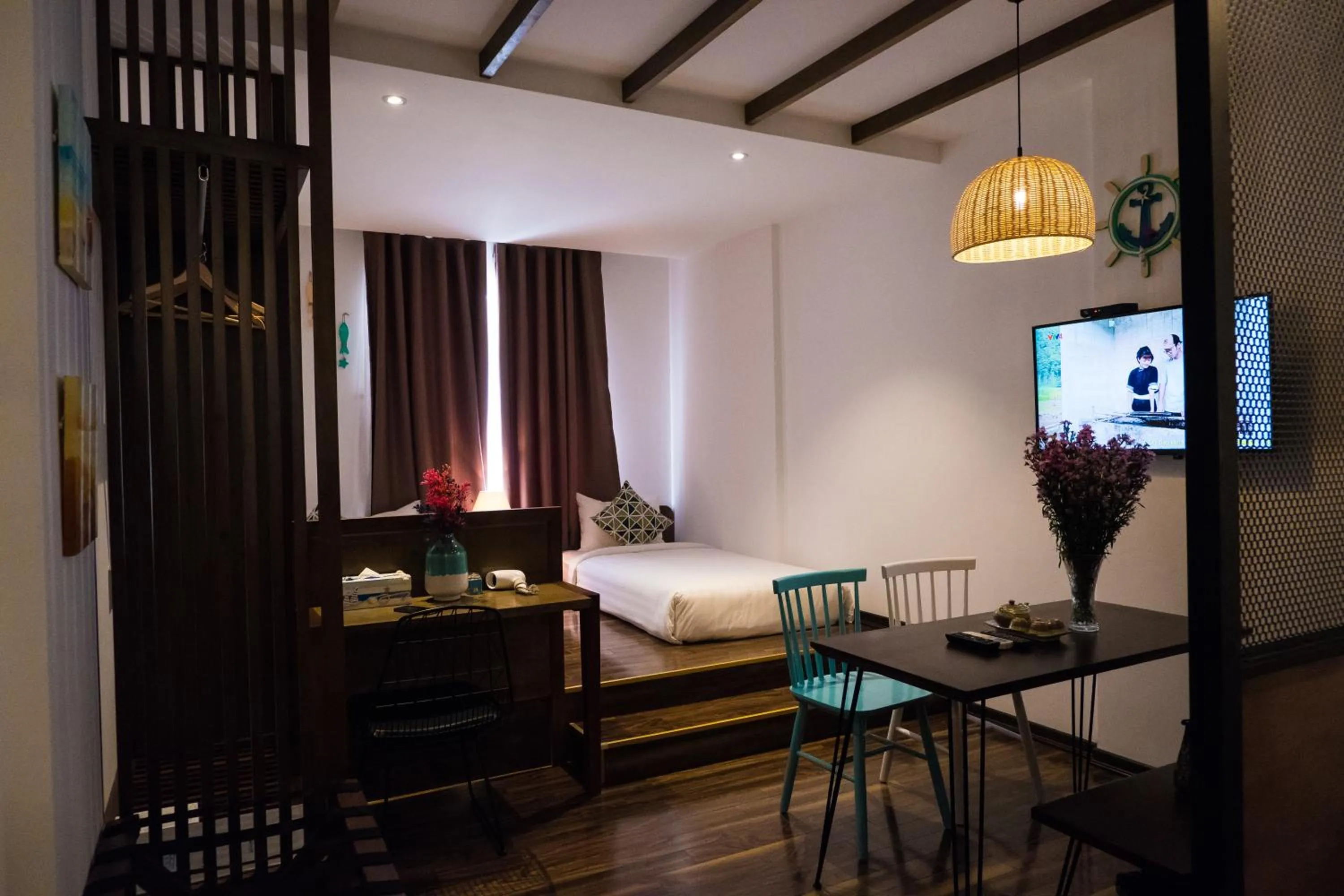 TV and multimedia, Bed in Santori Hotel Da Nang Bay