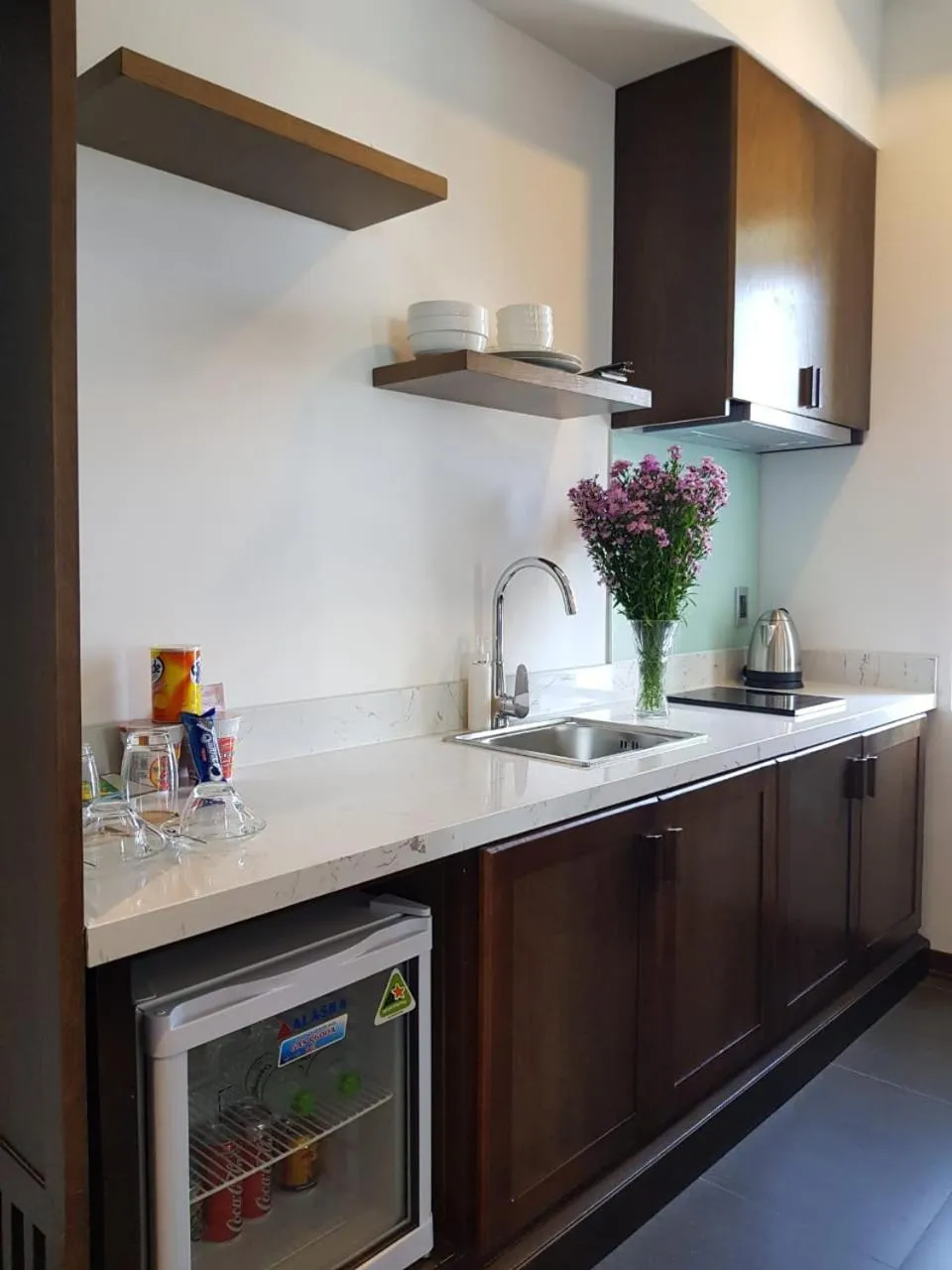 Coffee/tea facilities in Santori Hotel Da Nang Bay