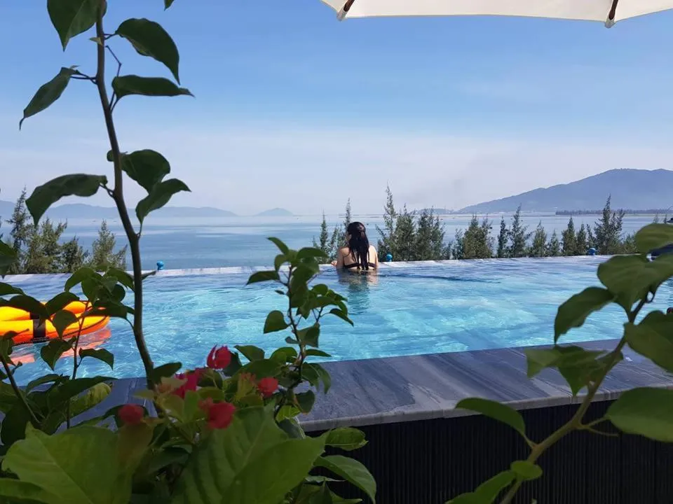 Swimming pool in Santori Hotel Da Nang Bay