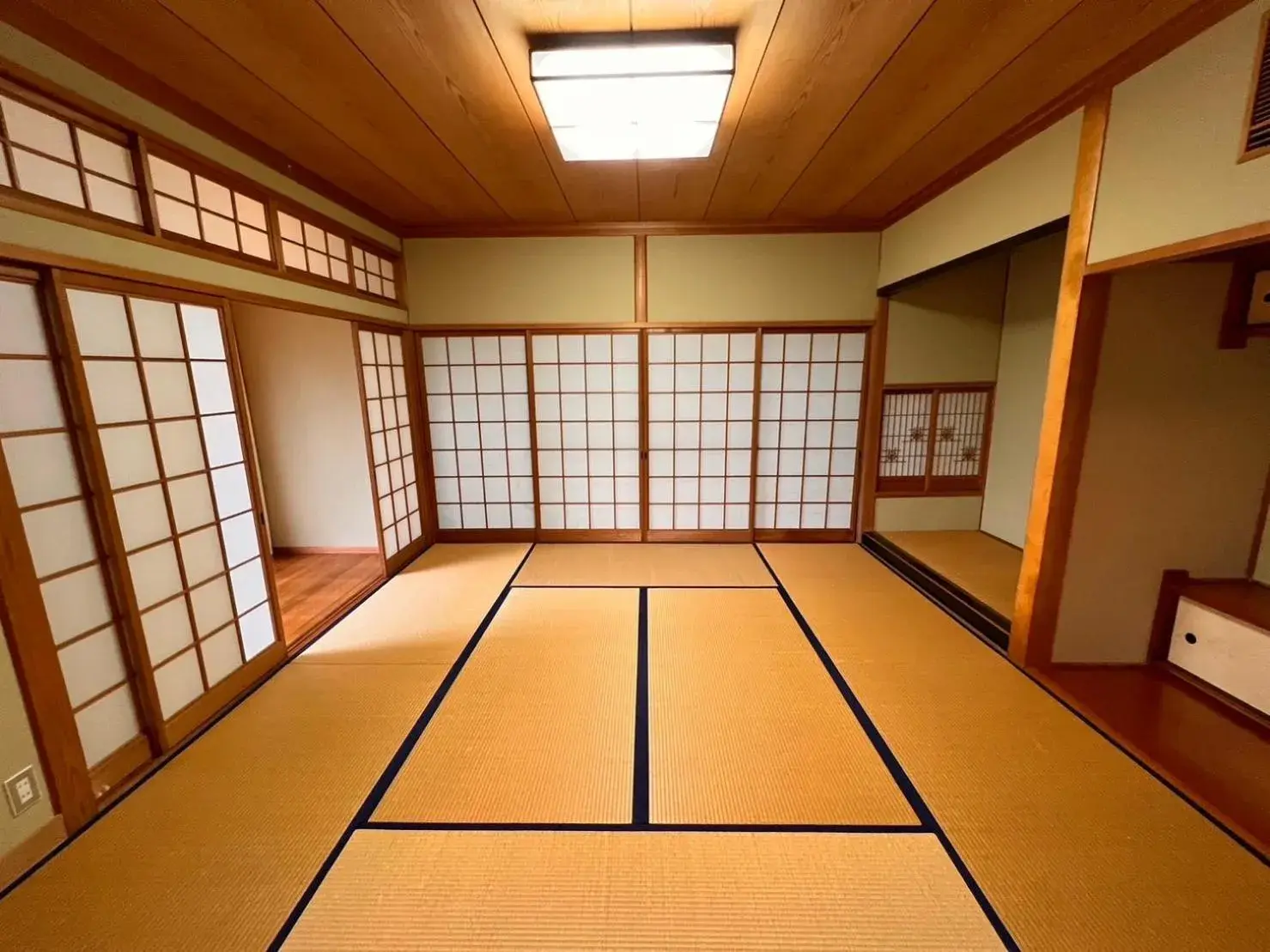 Quadruple Room with Private Bathroom in Yufuin Hoshinosato Quadruple Room with Private Bathroom in Yufuin Hoshinosato
