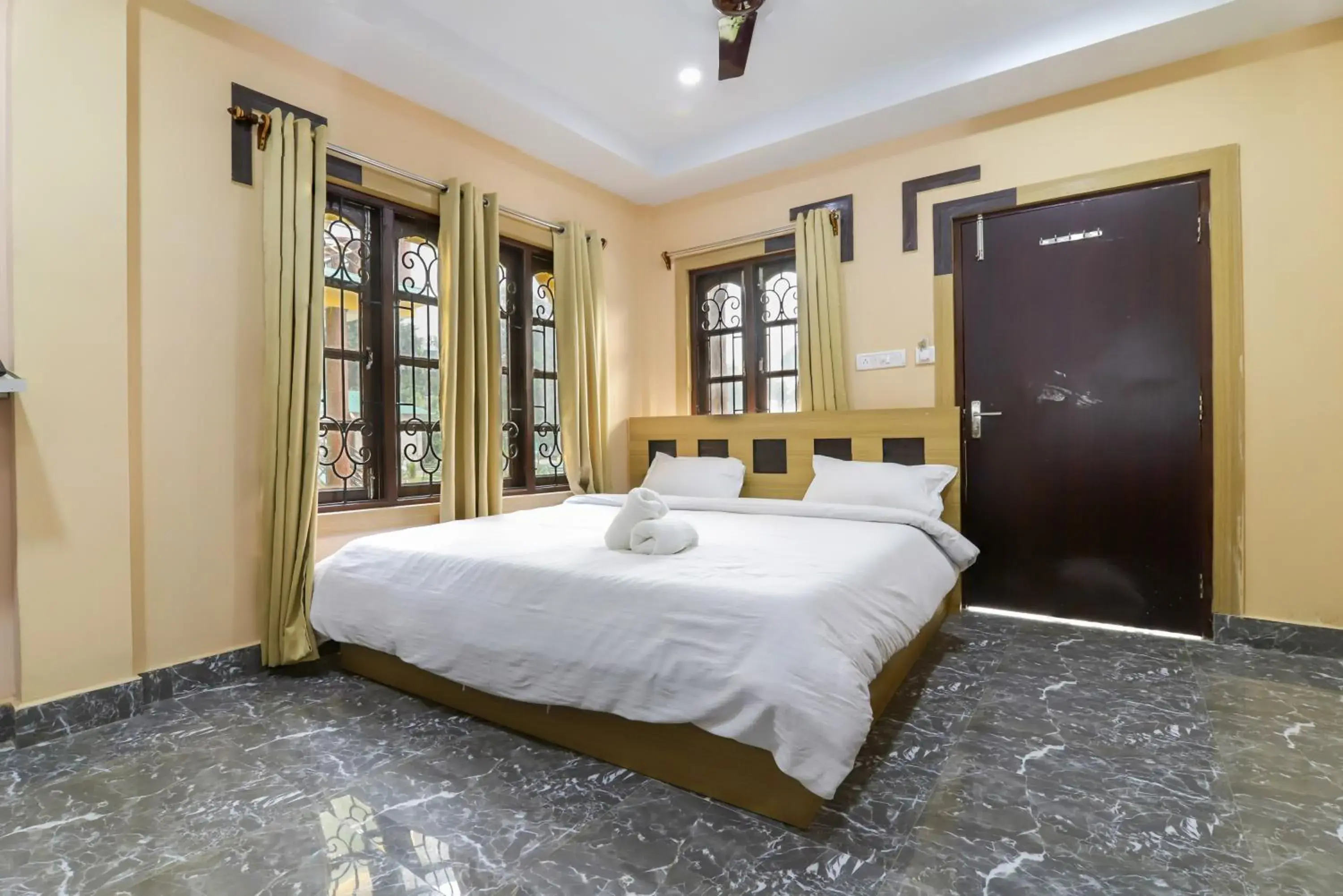 Bed in Resort Trimurti Bed in Resort Trimurti