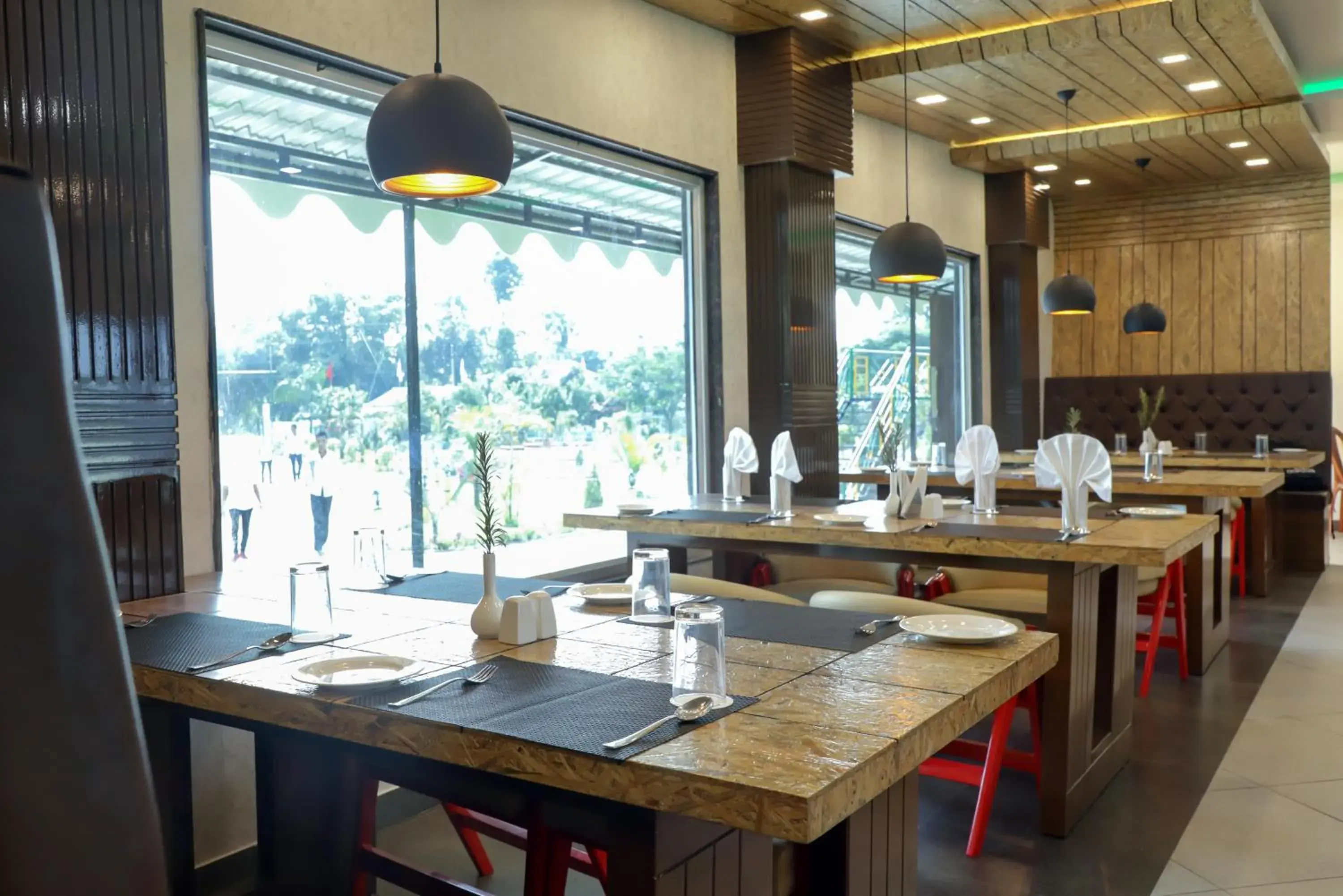 Restaurant/places to eat in Resort Trimurti Restaurant/places to eat in Resort Trimurti