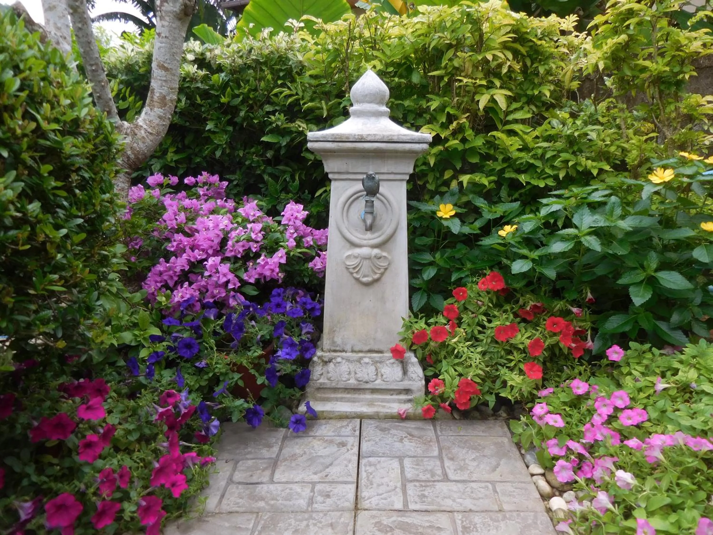 Garden in Holiday Village And Natural Garden Resort