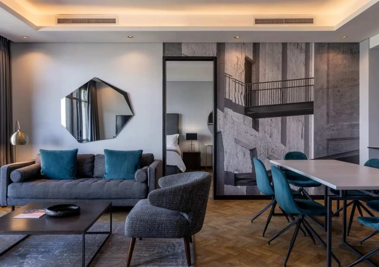 Living room in The Onyx Apartment Hotel by NEWMARK