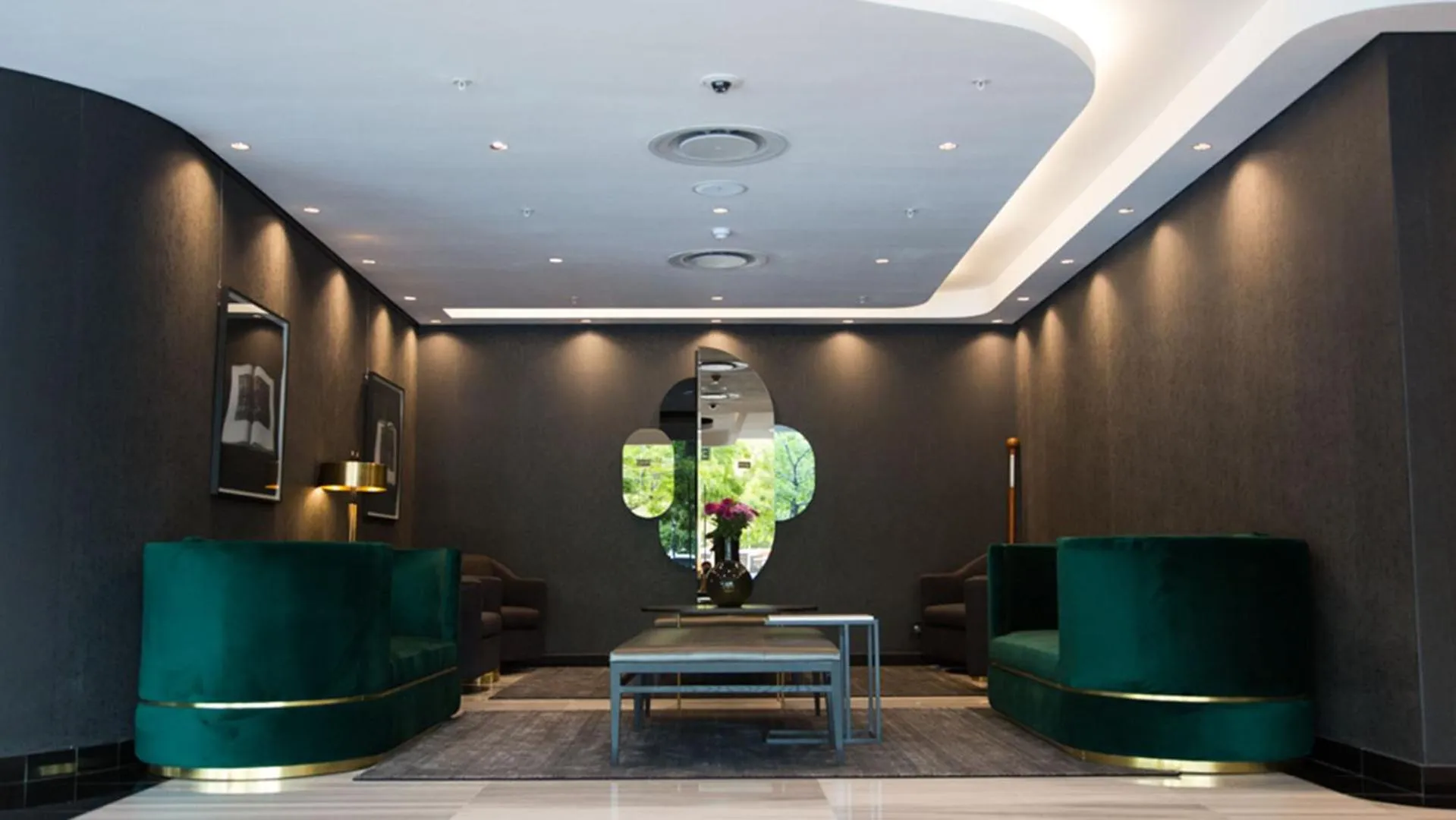 The Onyx Apartment Hotel by NEWMARK