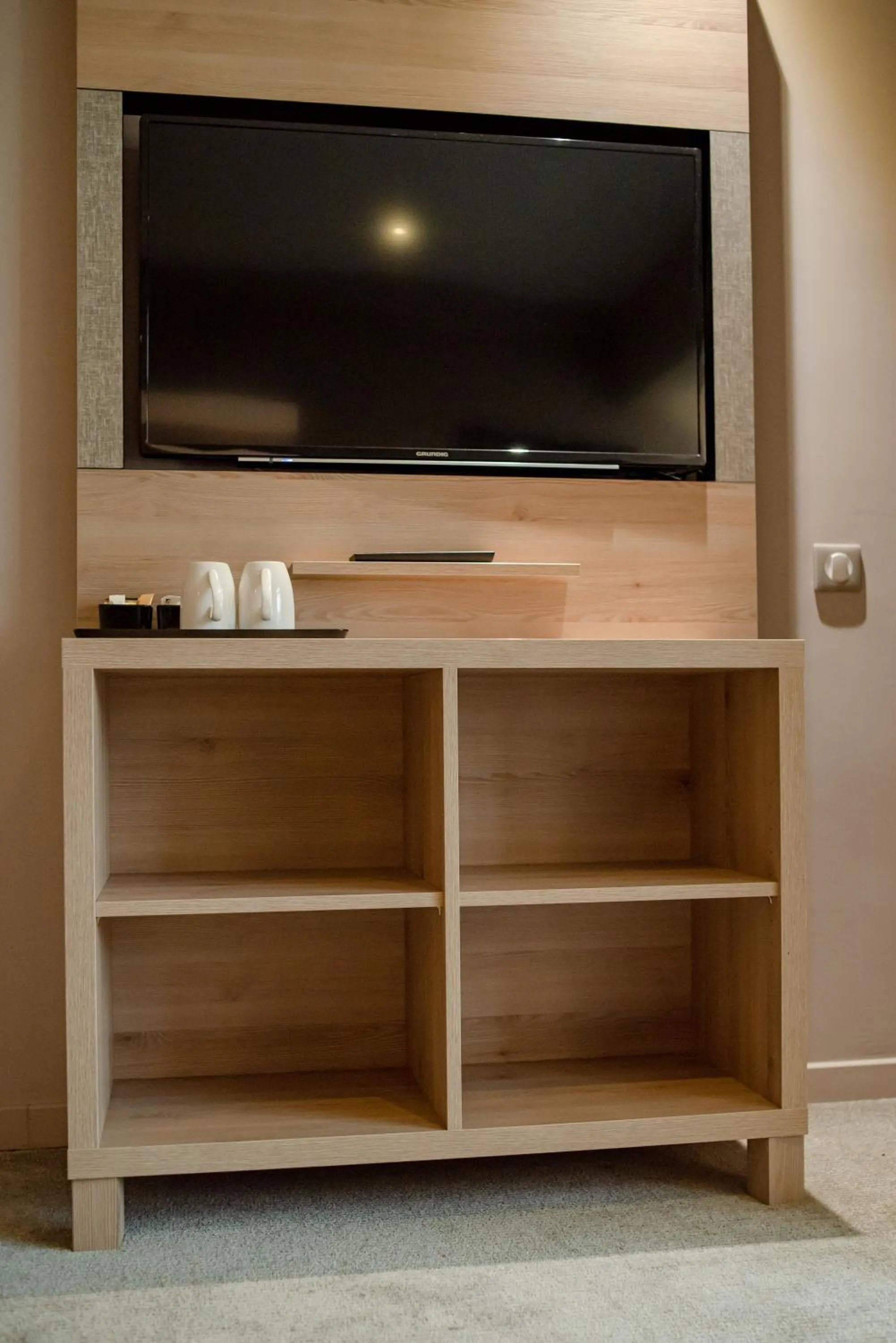 TV and multimedia in Radisson Serviced Apartments Antananarivo City Centre