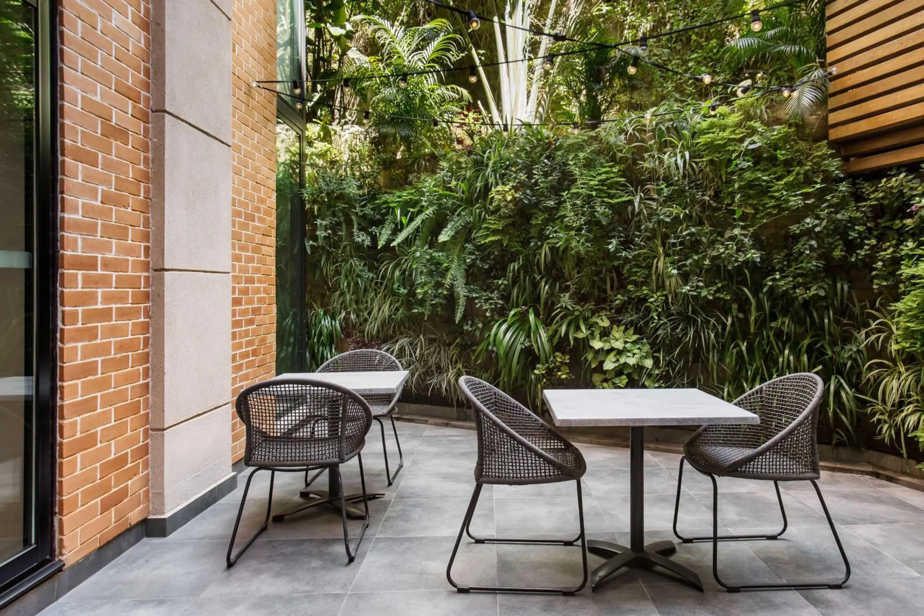 Restaurant/places to eat in Radisson Serviced Apartments Antananarivo City Centre Restaurant/places to eat in Radisson Serviced Apartments Antananarivo City Centre