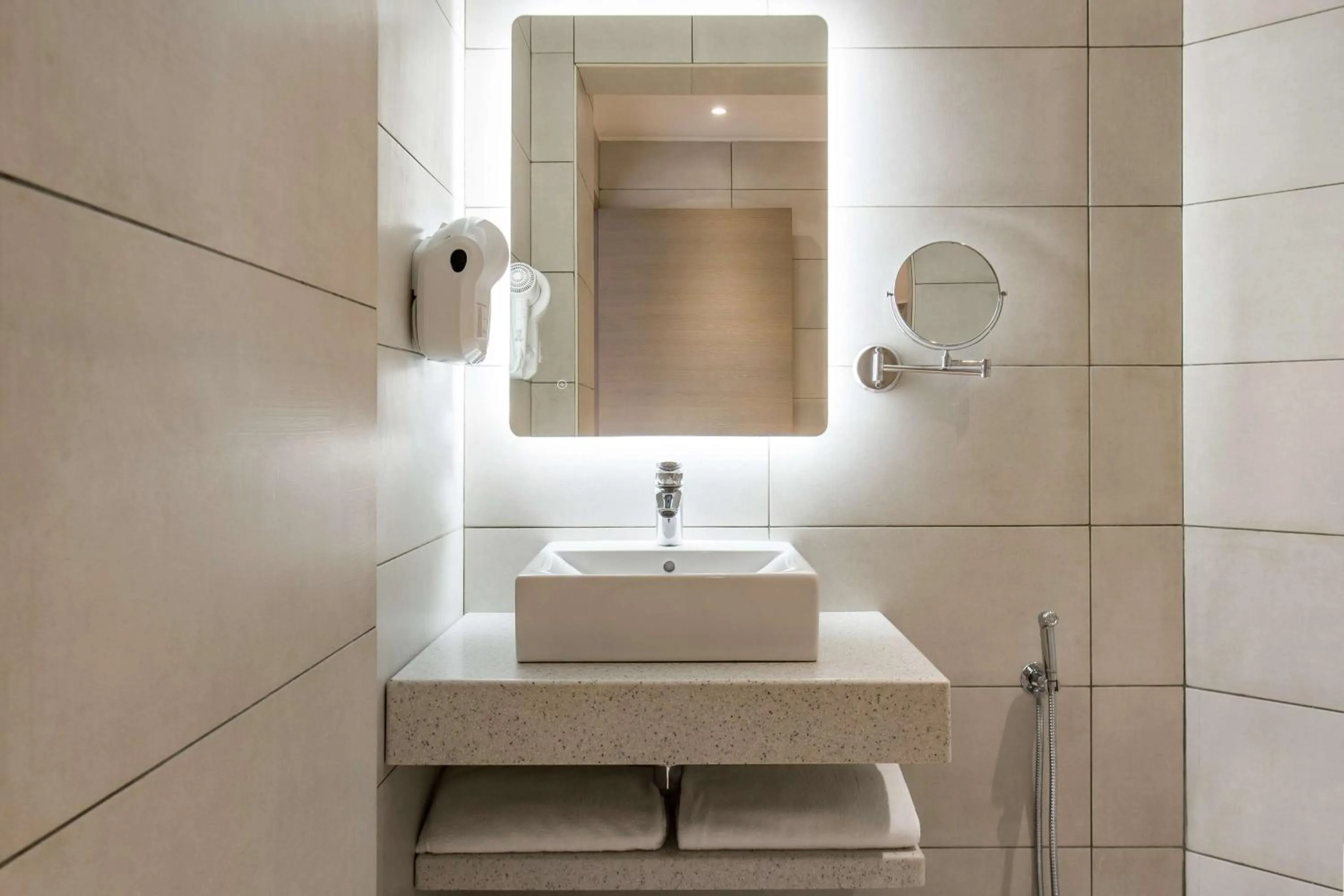 Photo of the whole room in Radisson Serviced Apartments Antananarivo City Centre