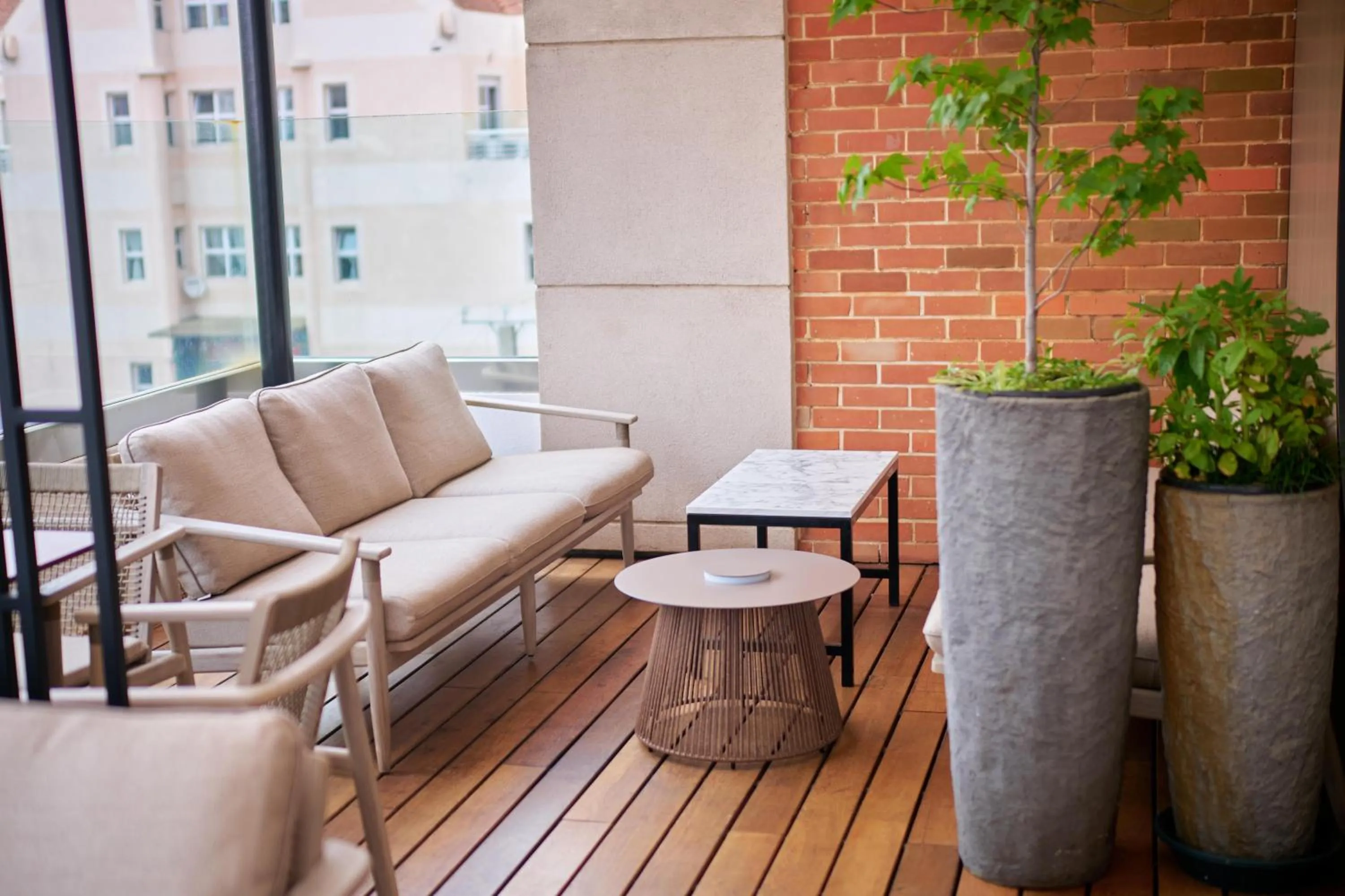 Restaurant/places to eat in Radisson Serviced Apartments Antananarivo City Centre