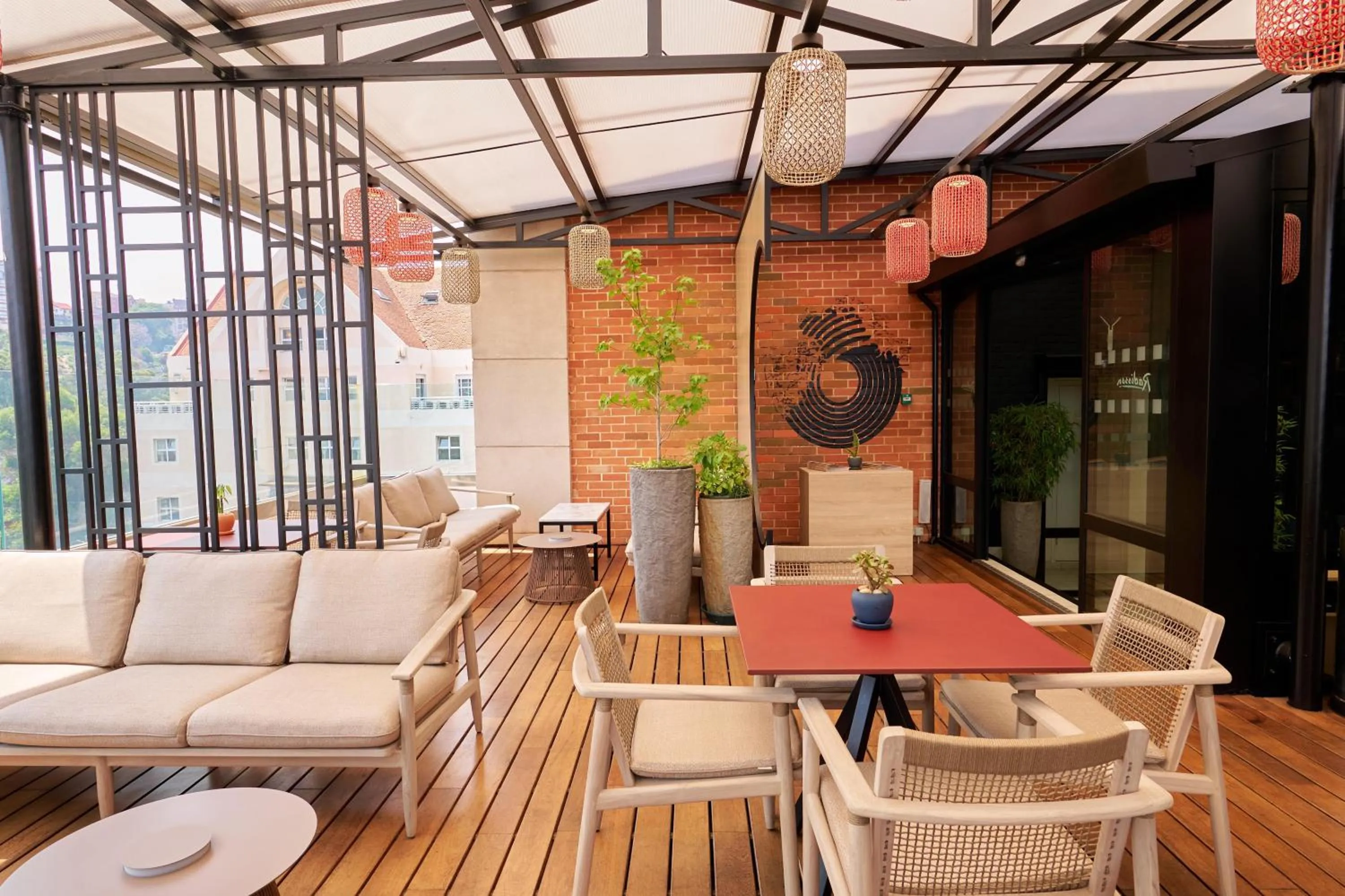 Restaurant/places to eat in Radisson Serviced Apartments Antananarivo City Centre