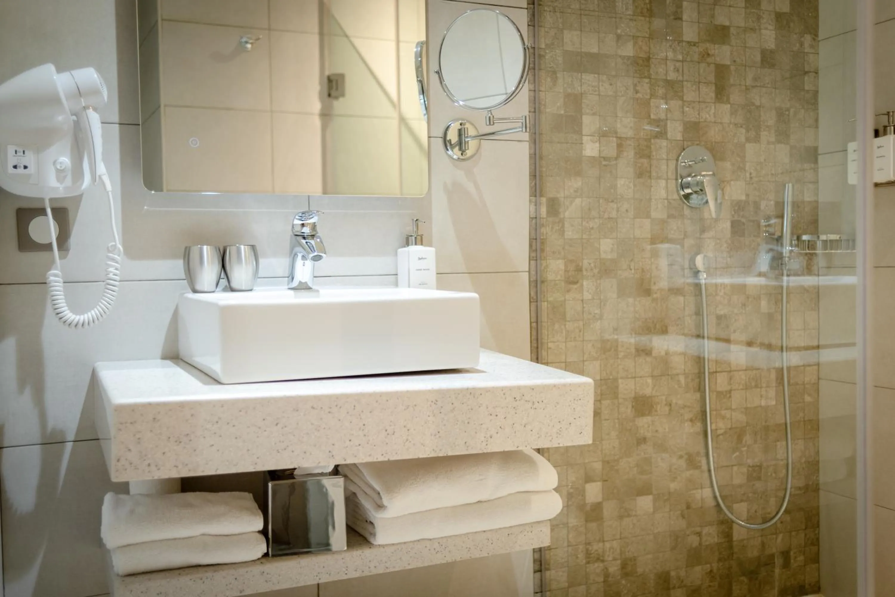 Toilet in Radisson Serviced Apartments Antananarivo City Centre
