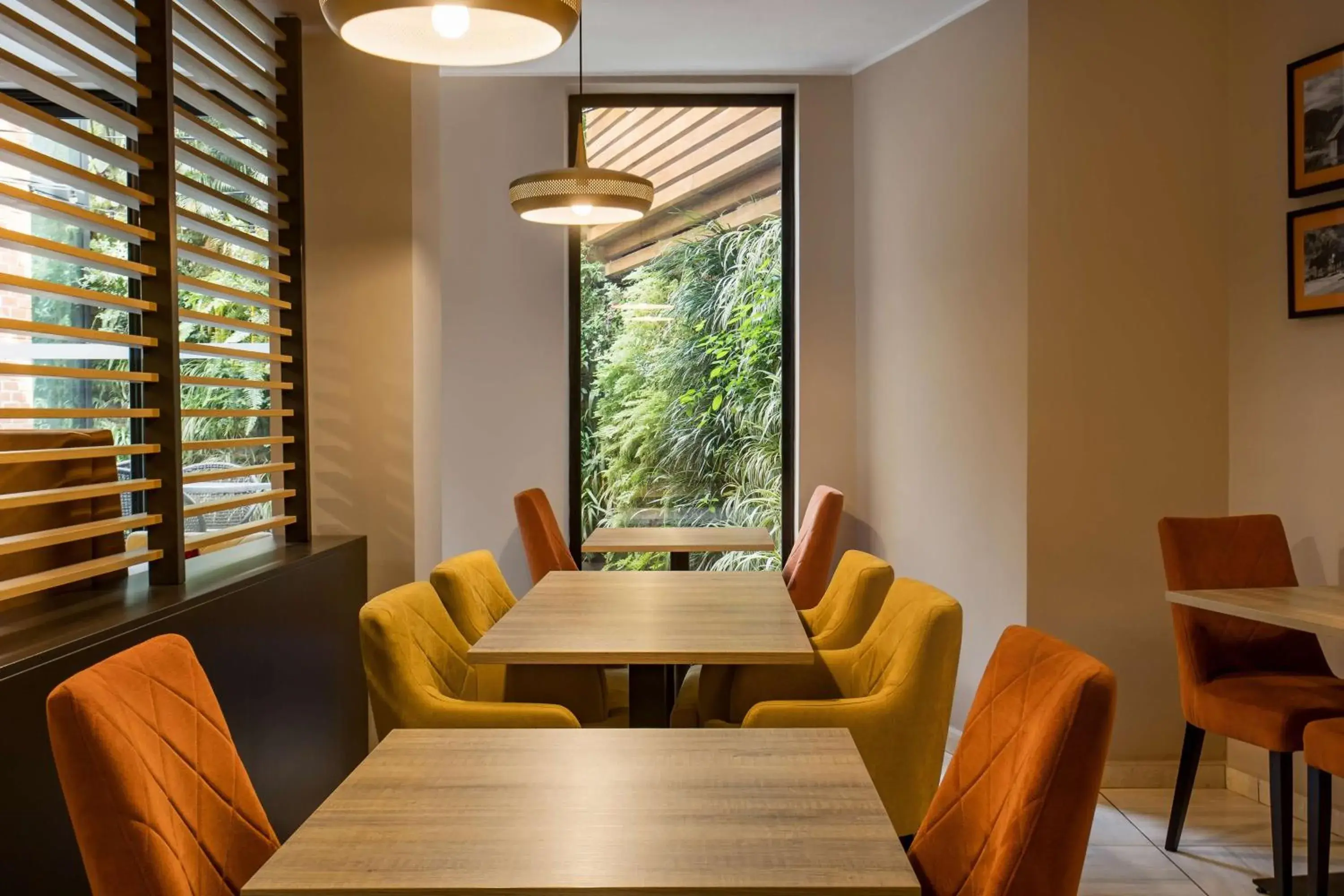 Restaurant/places to eat in Radisson Serviced Apartments Antananarivo City Centre Restaurant/places to eat in Radisson Serviced Apartments Antananarivo City Centre