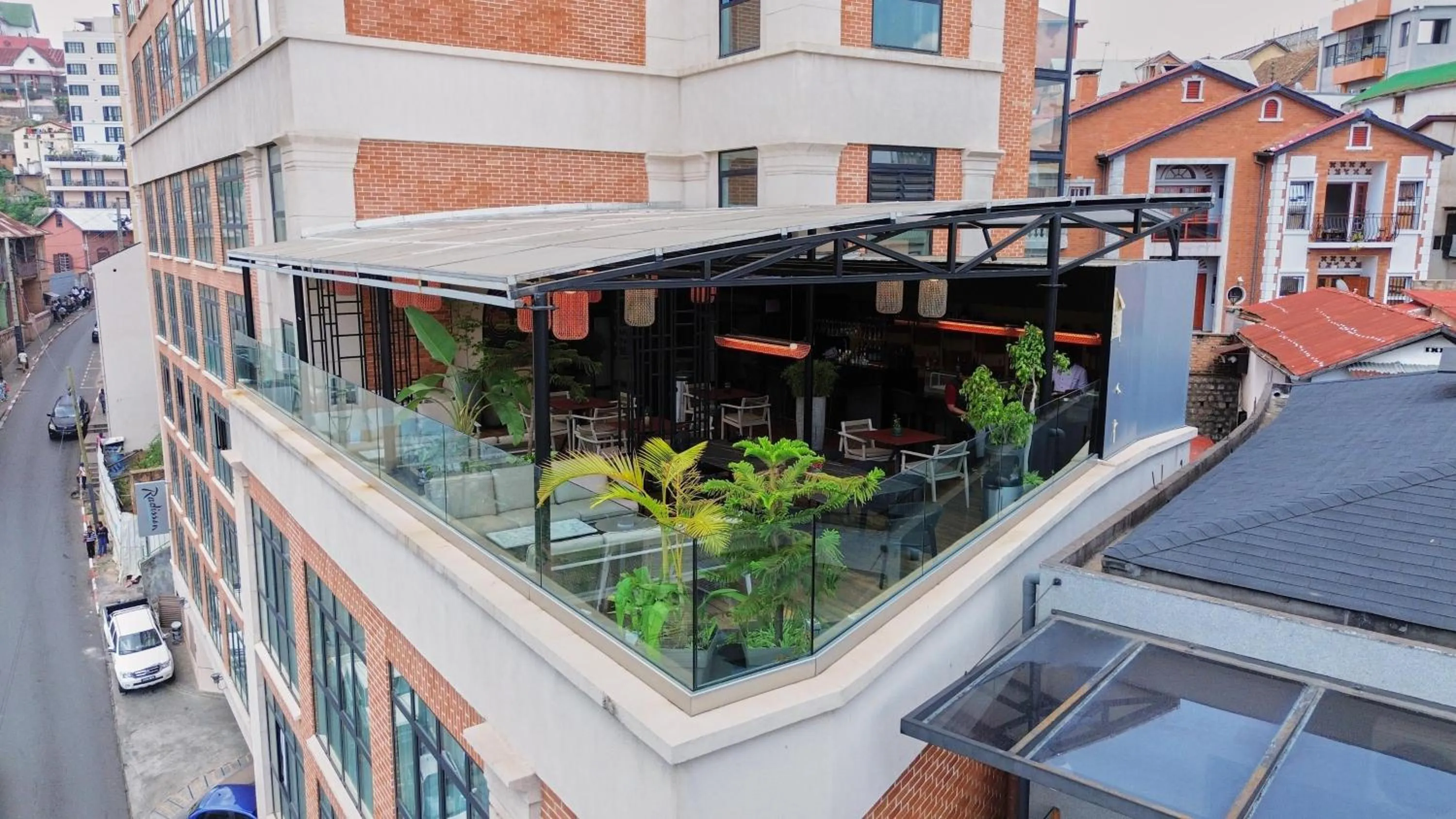 Restaurant/places to eat in Radisson Serviced Apartments Antananarivo City Centre