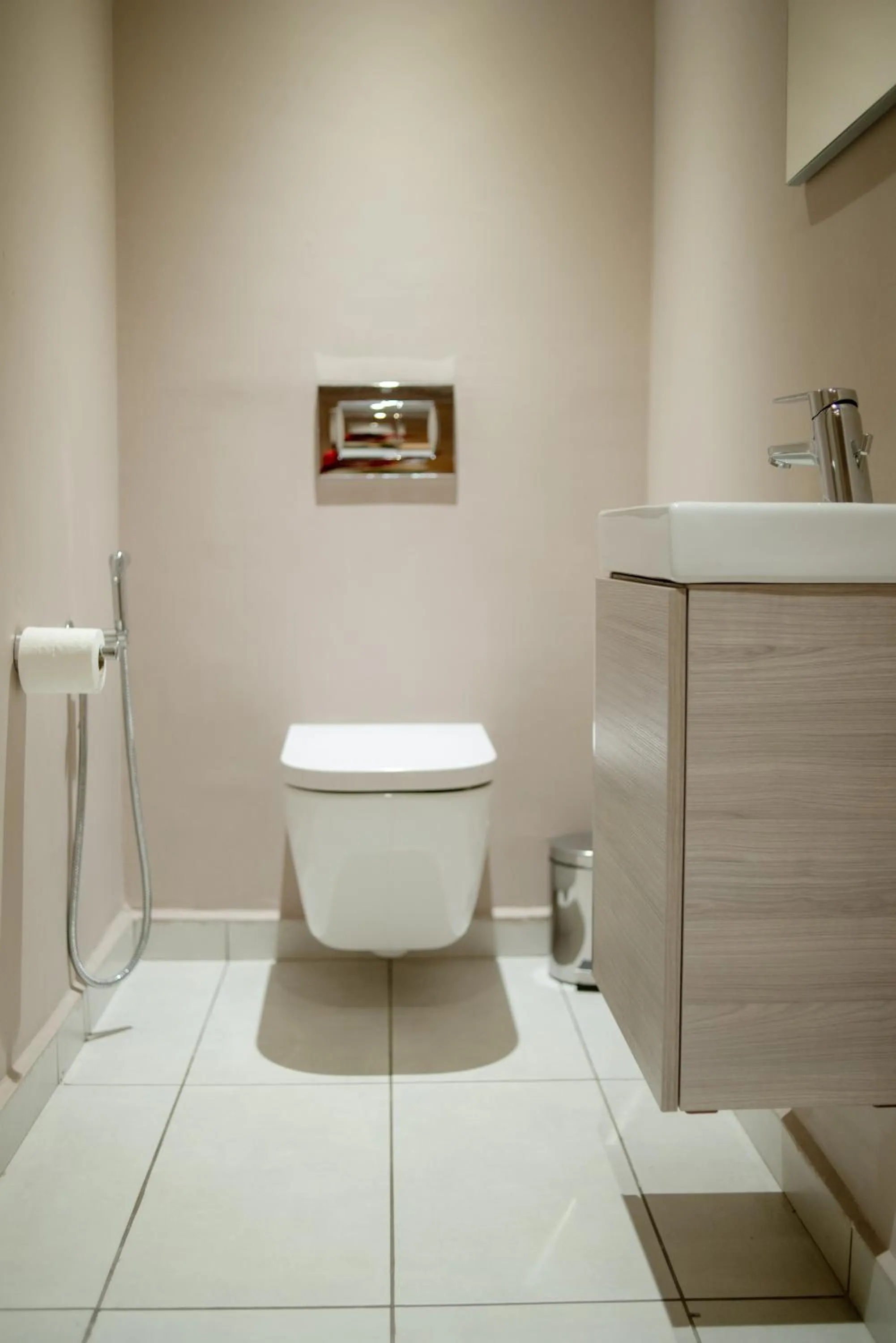Toilet in Radisson Serviced Apartments Antananarivo City Centre