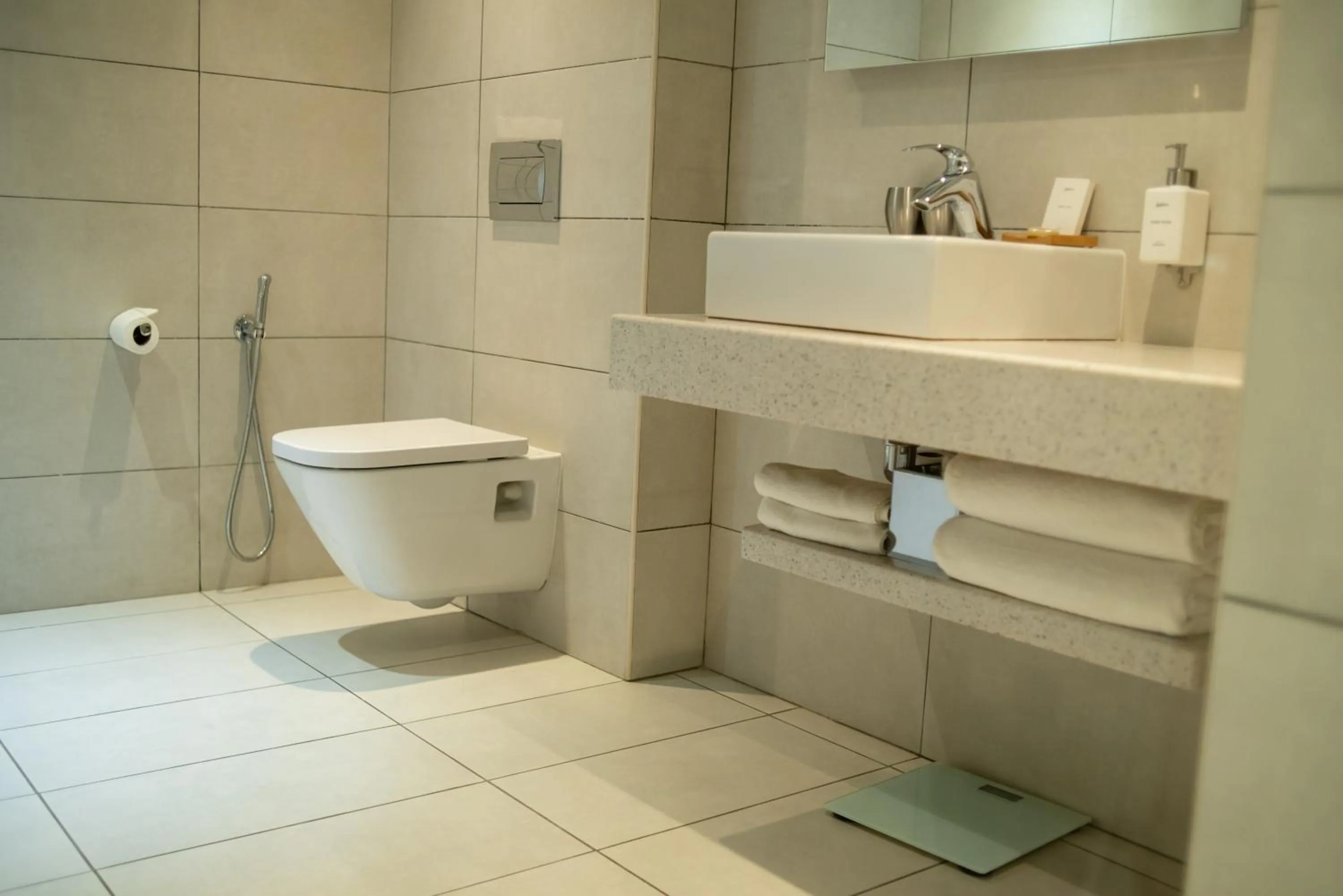 Toilet in Radisson Serviced Apartments Antananarivo City Centre