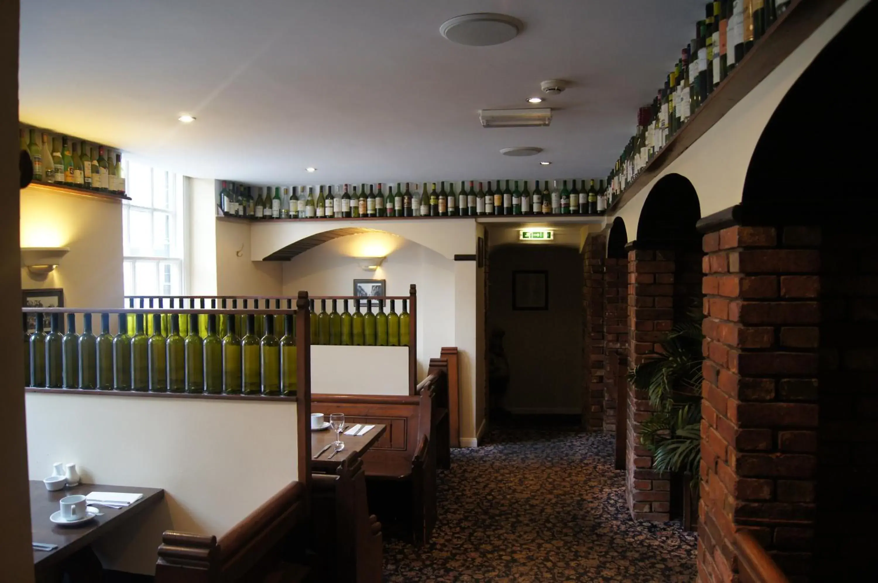 Restaurant/places to eat in Castle Hotel
