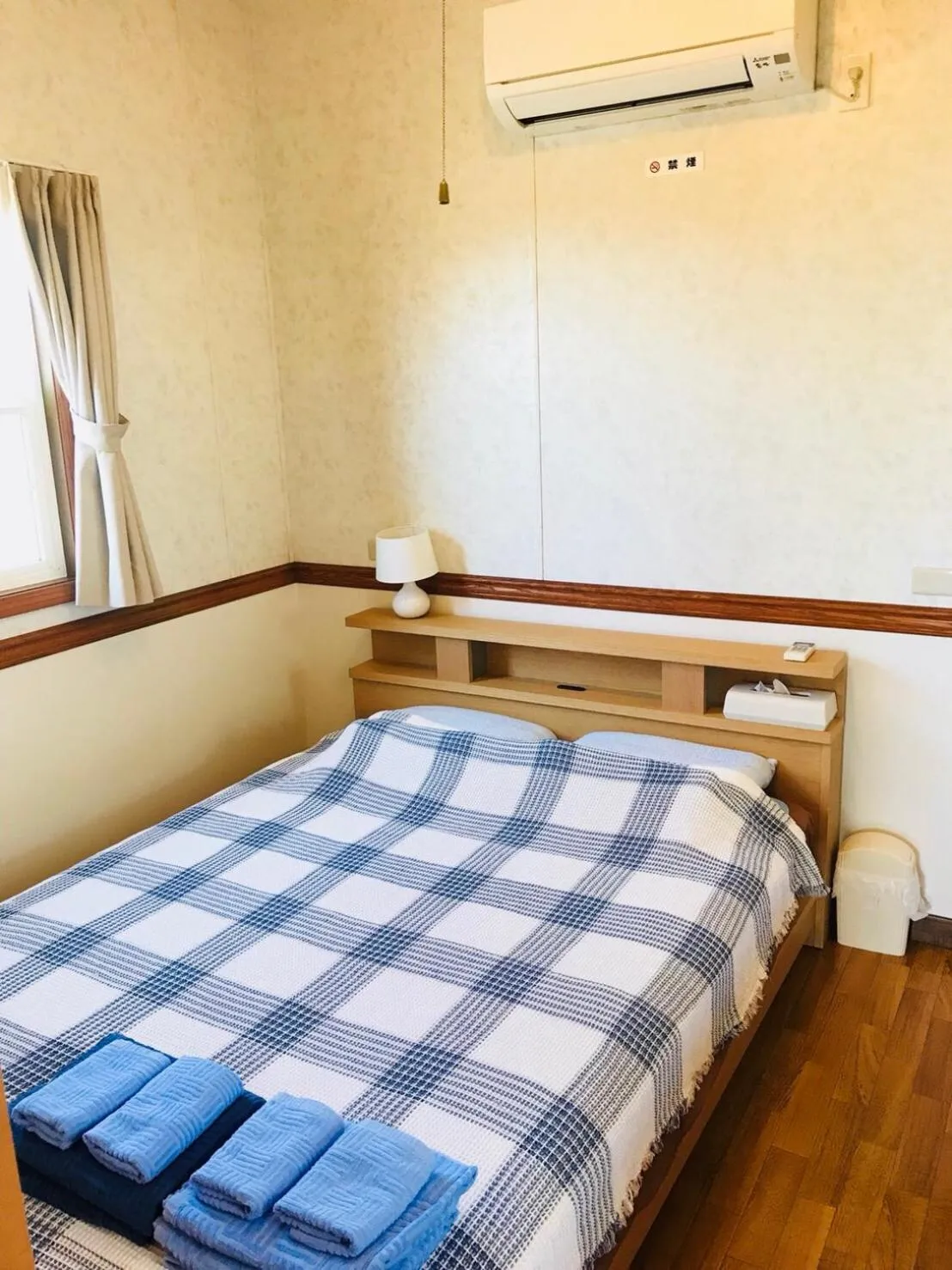 Bedroom, Bed in Mini Chula Inn