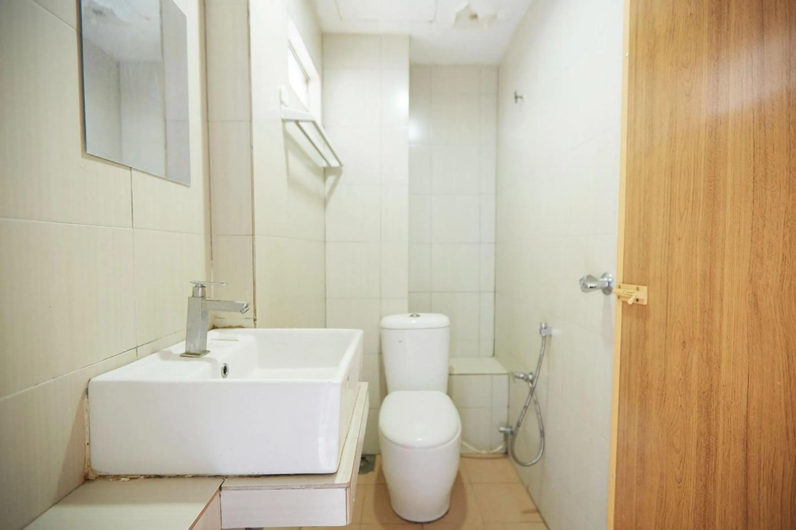 Bathroom in Mawar Villa, Batu Hitam