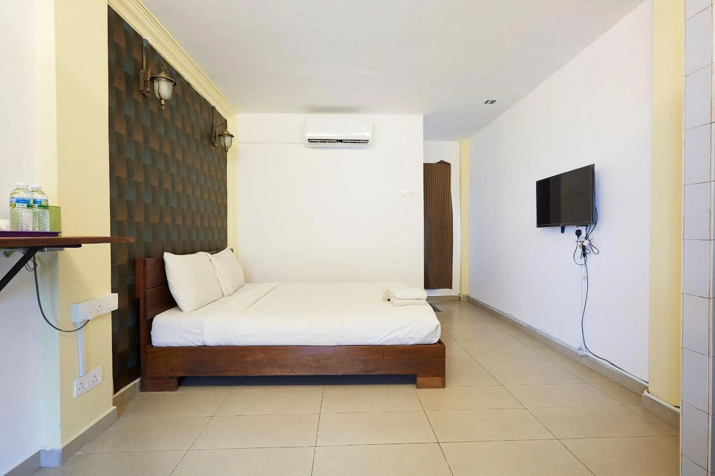 Photo of the whole room in Mawar Villa, Batu Hitam