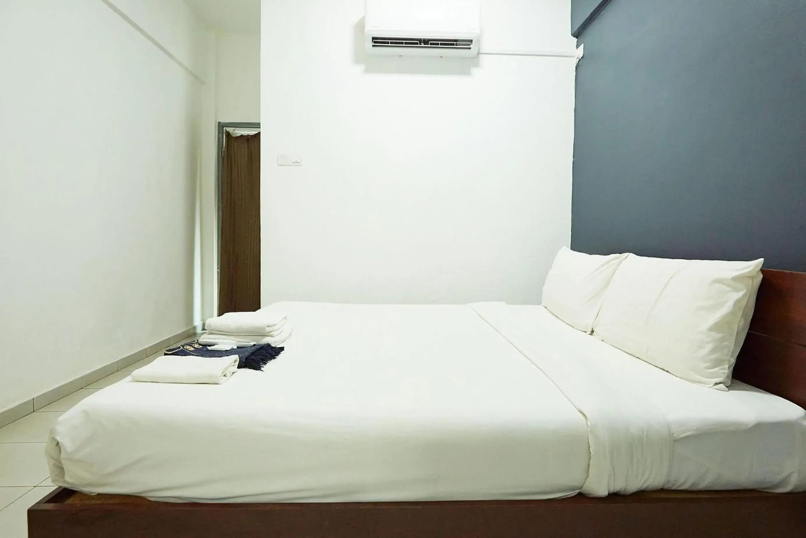 Deluxe King Room in Mawar Villa, Batu Hitam Deluxe King Room in Mawar Villa, Batu Hitam
