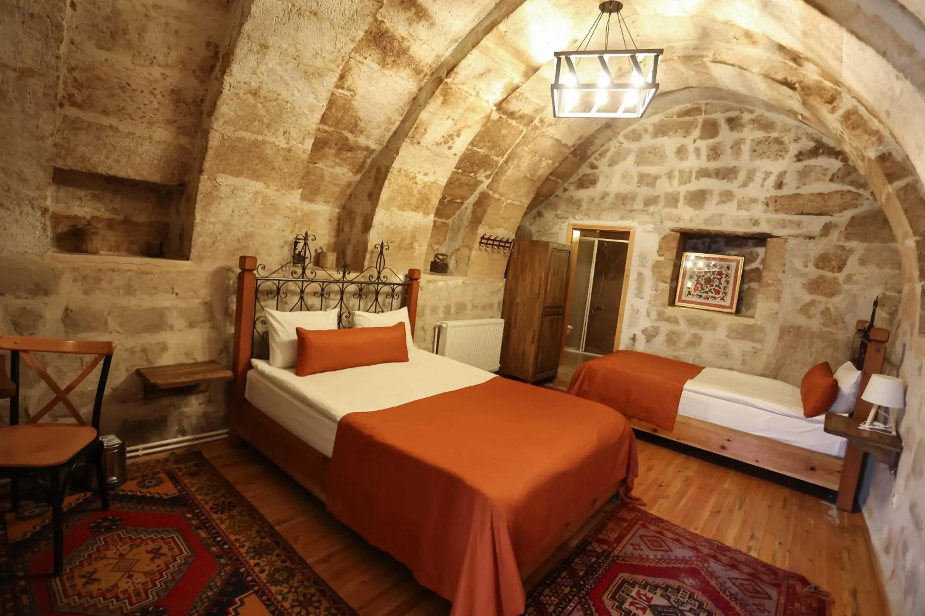 Photo of the whole room, Bed in Kookaburra Hotel Photo of the whole room, Bed in Kookaburra Hotel