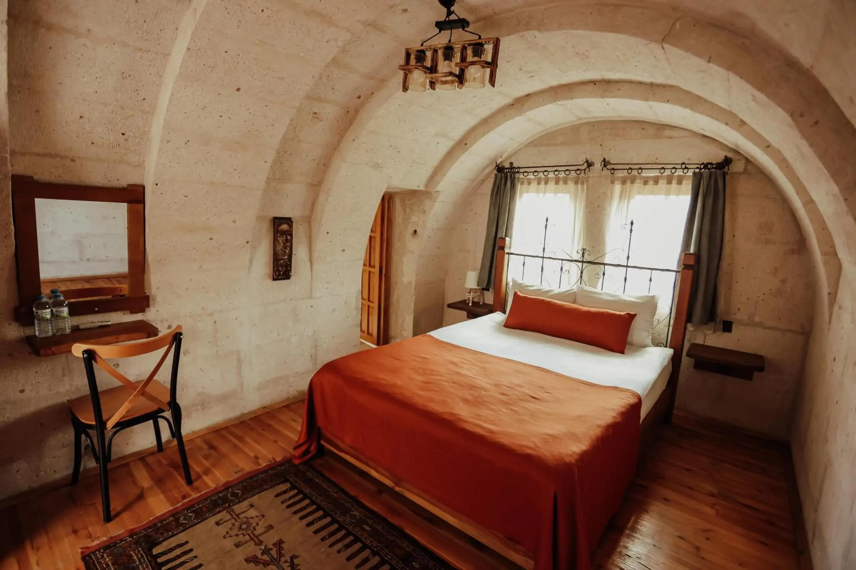 Bed in Kookaburra Hotel Bed in Kookaburra Hotel