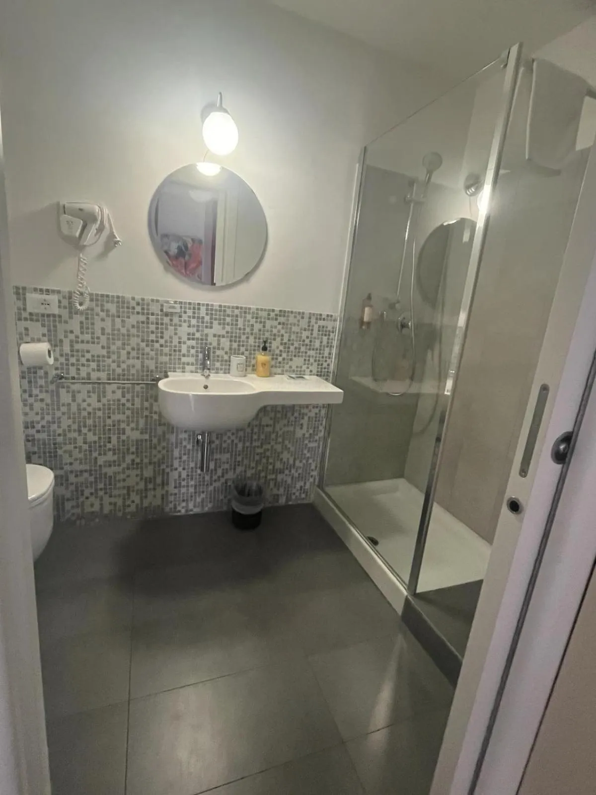 Bathroom in Honey Rooms Ferrara