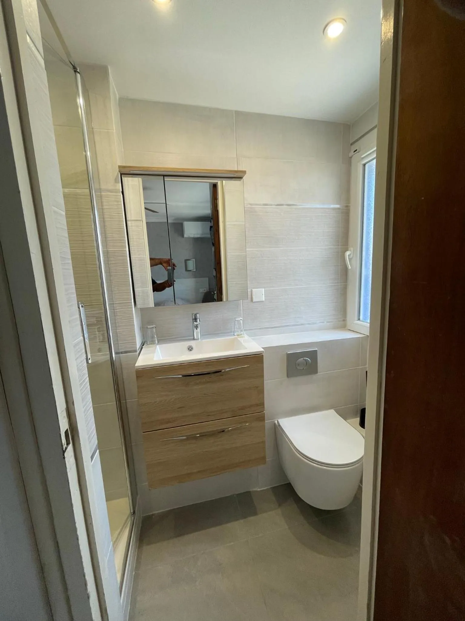 Bathroom in Hôtel Le Mirage