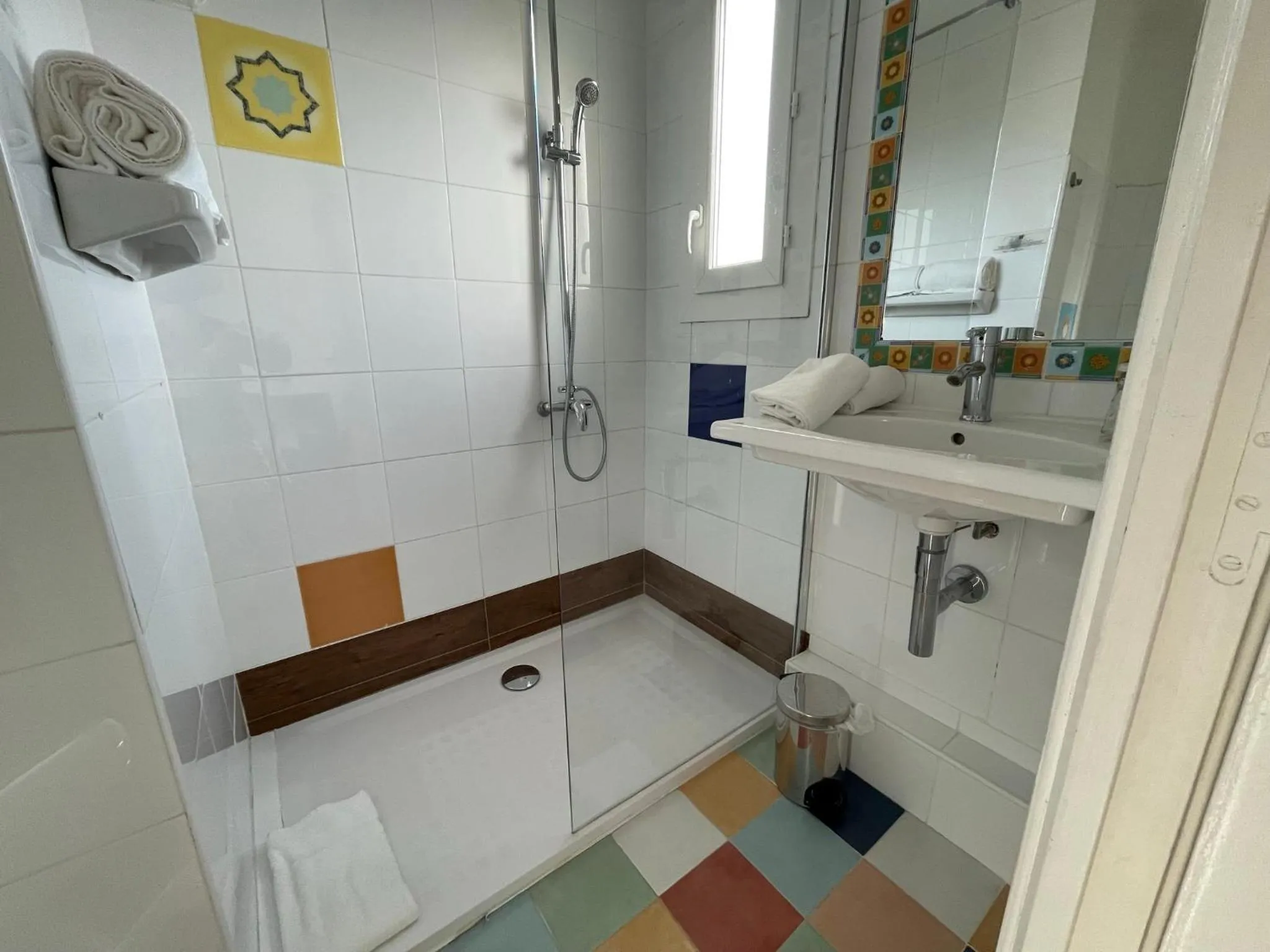 Bathroom in Hôtel Le Mirage