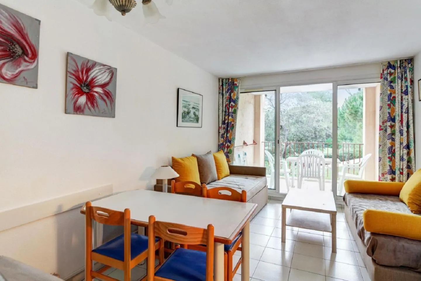 Bed in Residence La Pinede - maeva Home