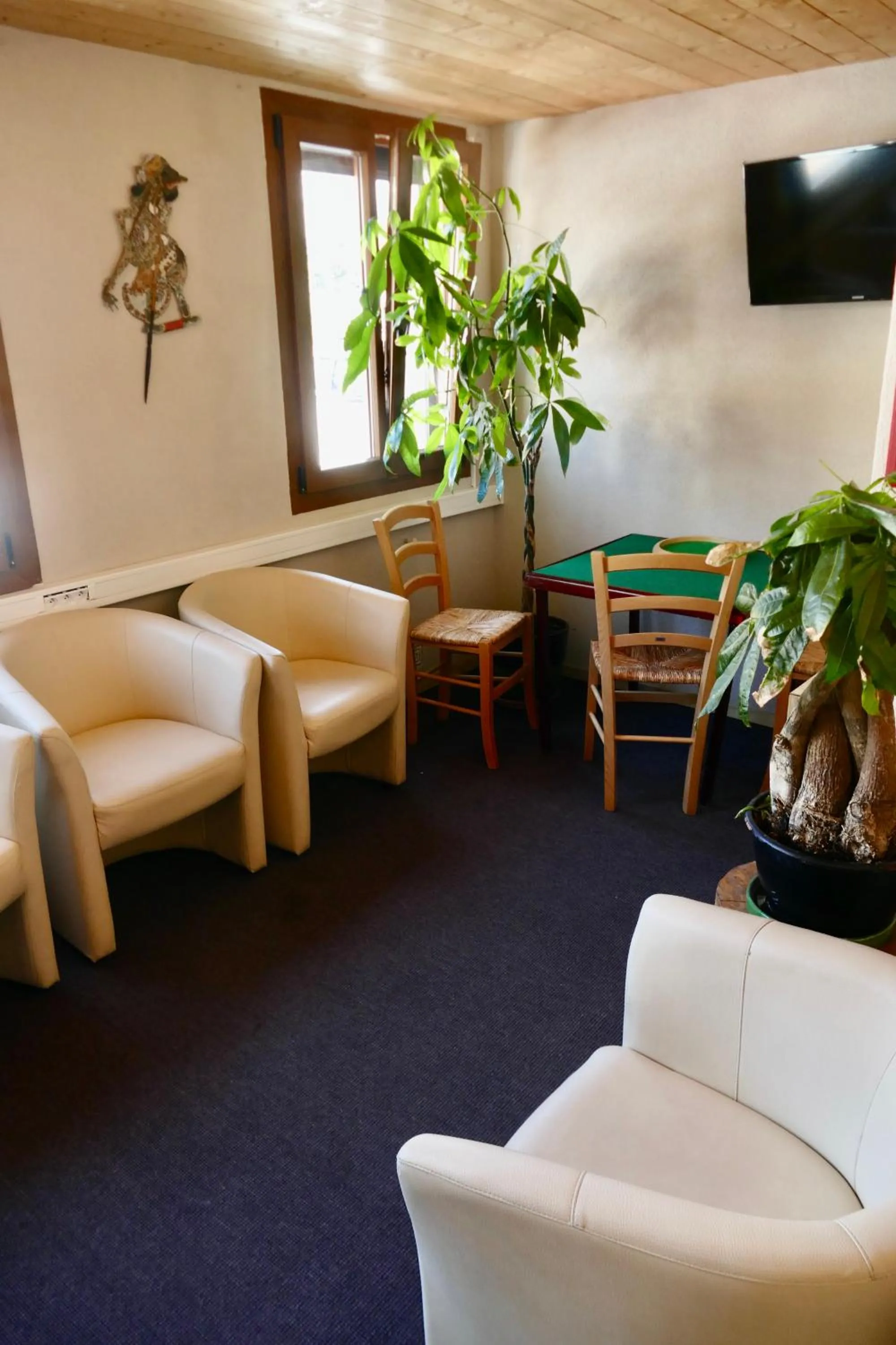 Seating area, Bed in Hôtel Le Blainon