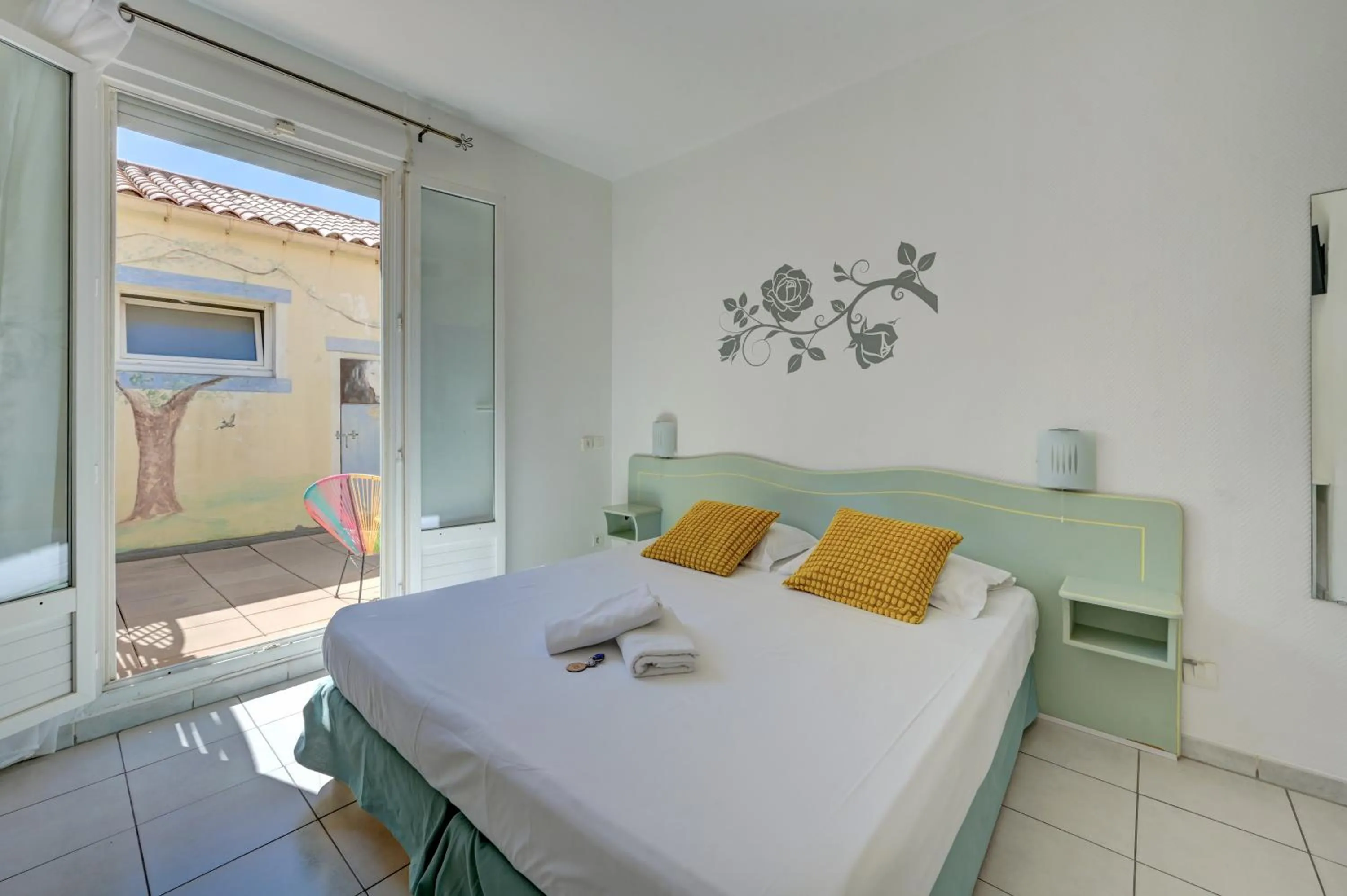 Bedroom, Bed in Hotel Camille