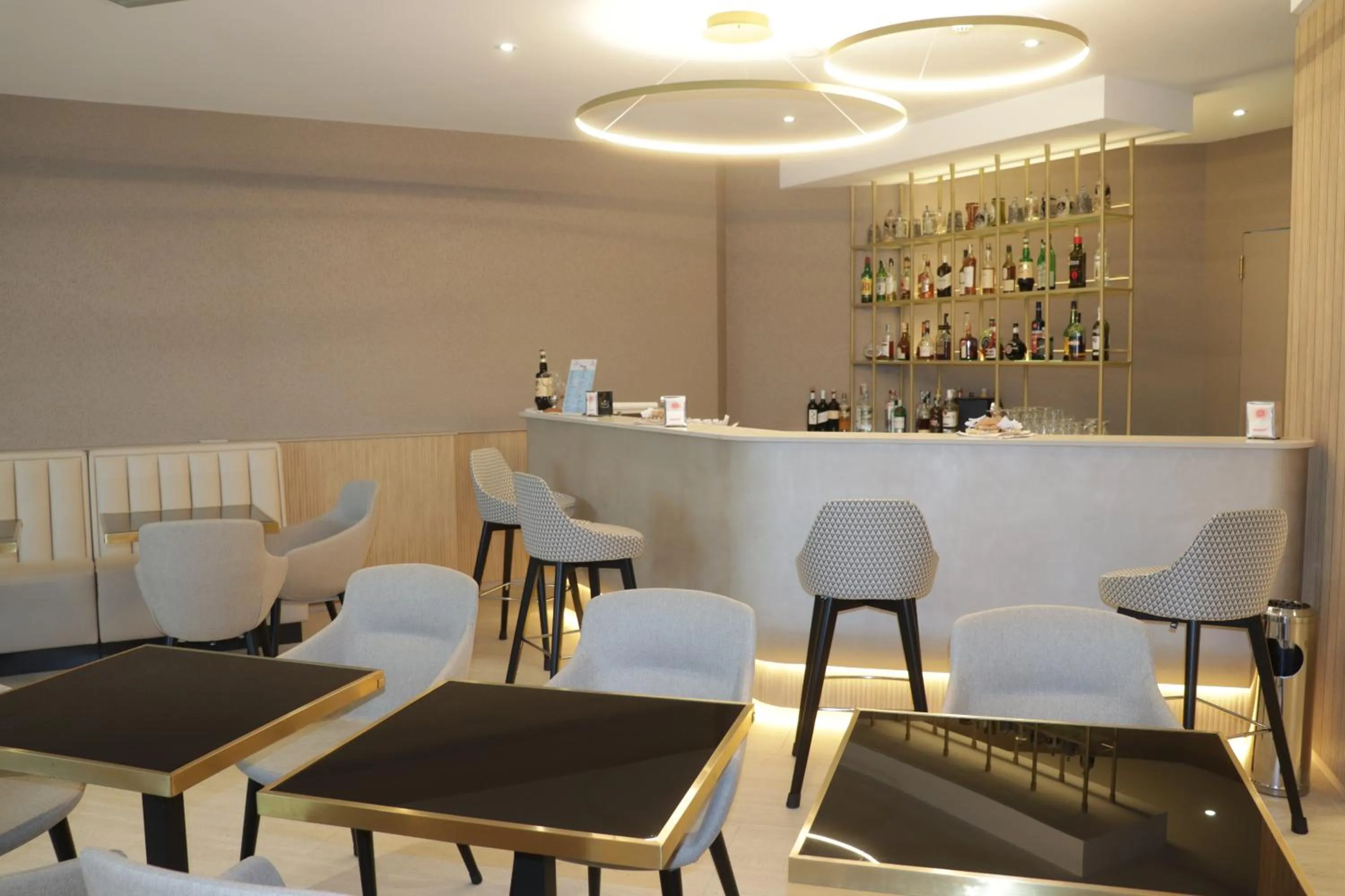 Restaurant/places to eat in Vittoria Parc Hotel