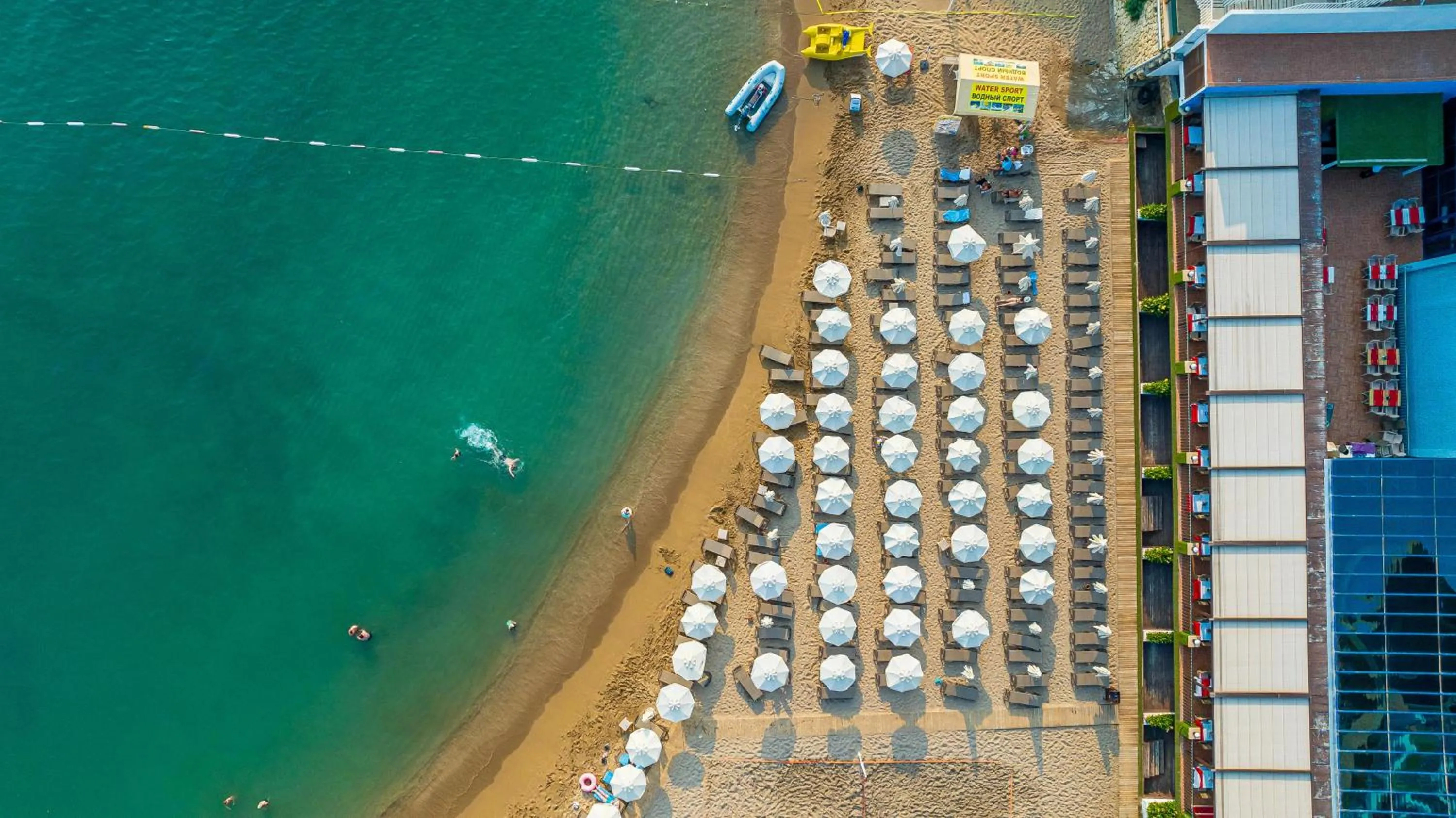 Property building in Granada Luxury Okurcalar