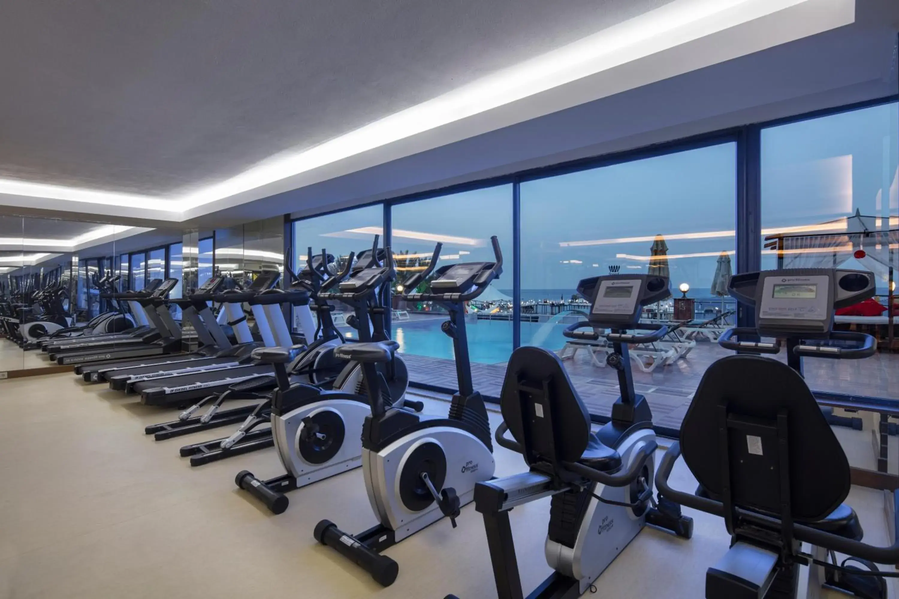 Activities, Fitness Center/Facilities in Granada Luxury Okurcalar