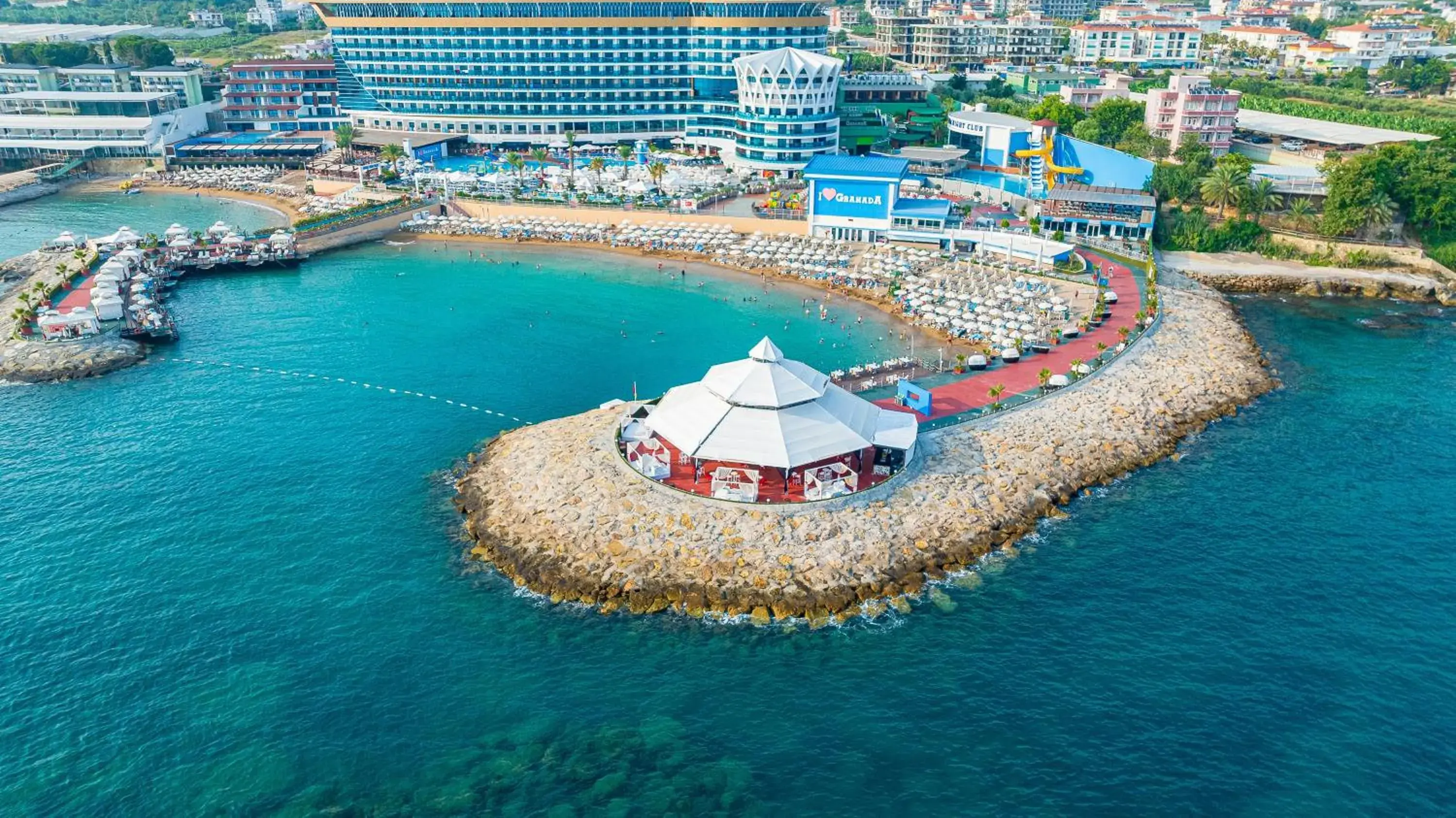 Beach, Bird's-eye View in Granada Luxury Okurcalar