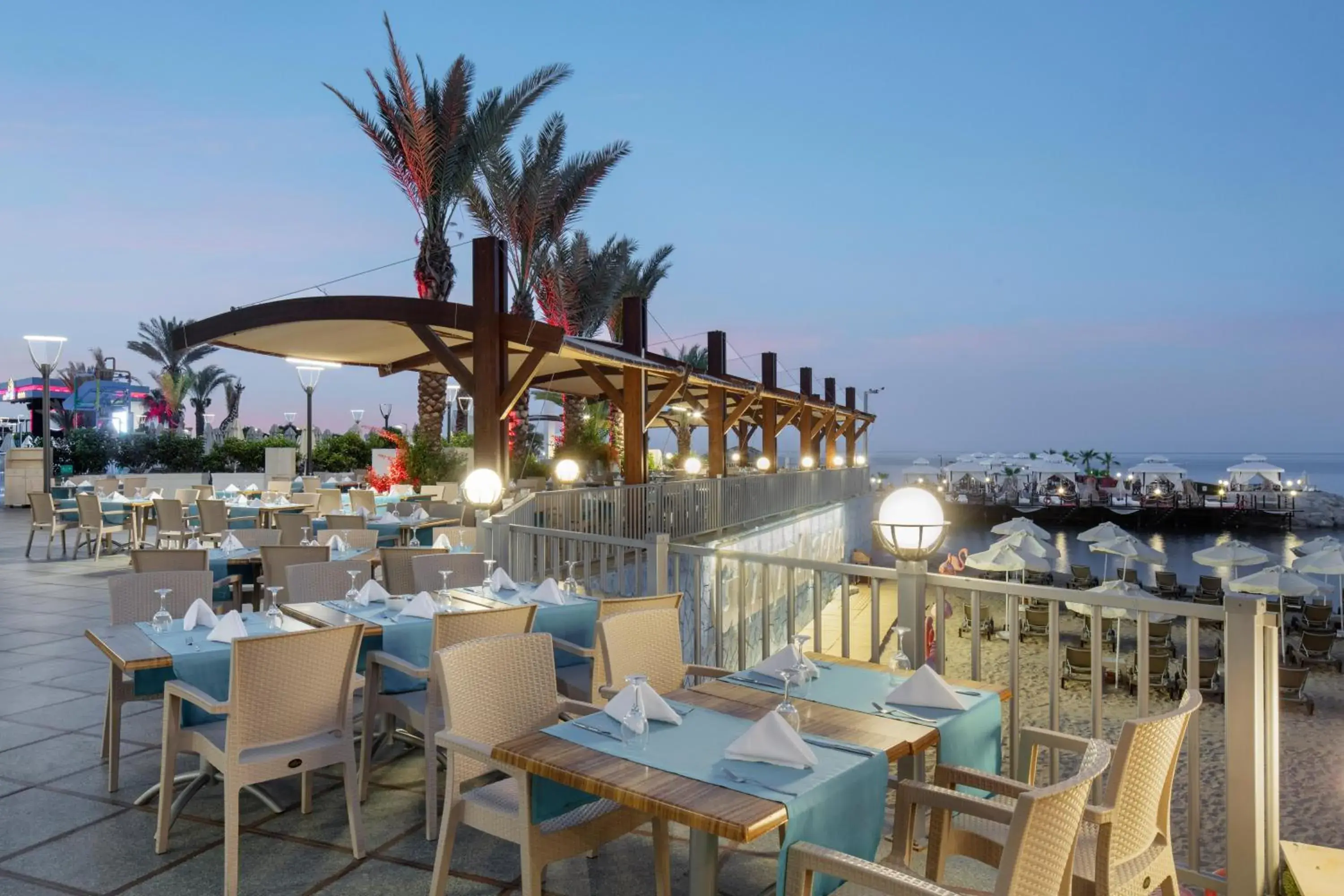 Balcony/Terrace, Restaurant/Places to Eat in Granada Luxury Okurcalar