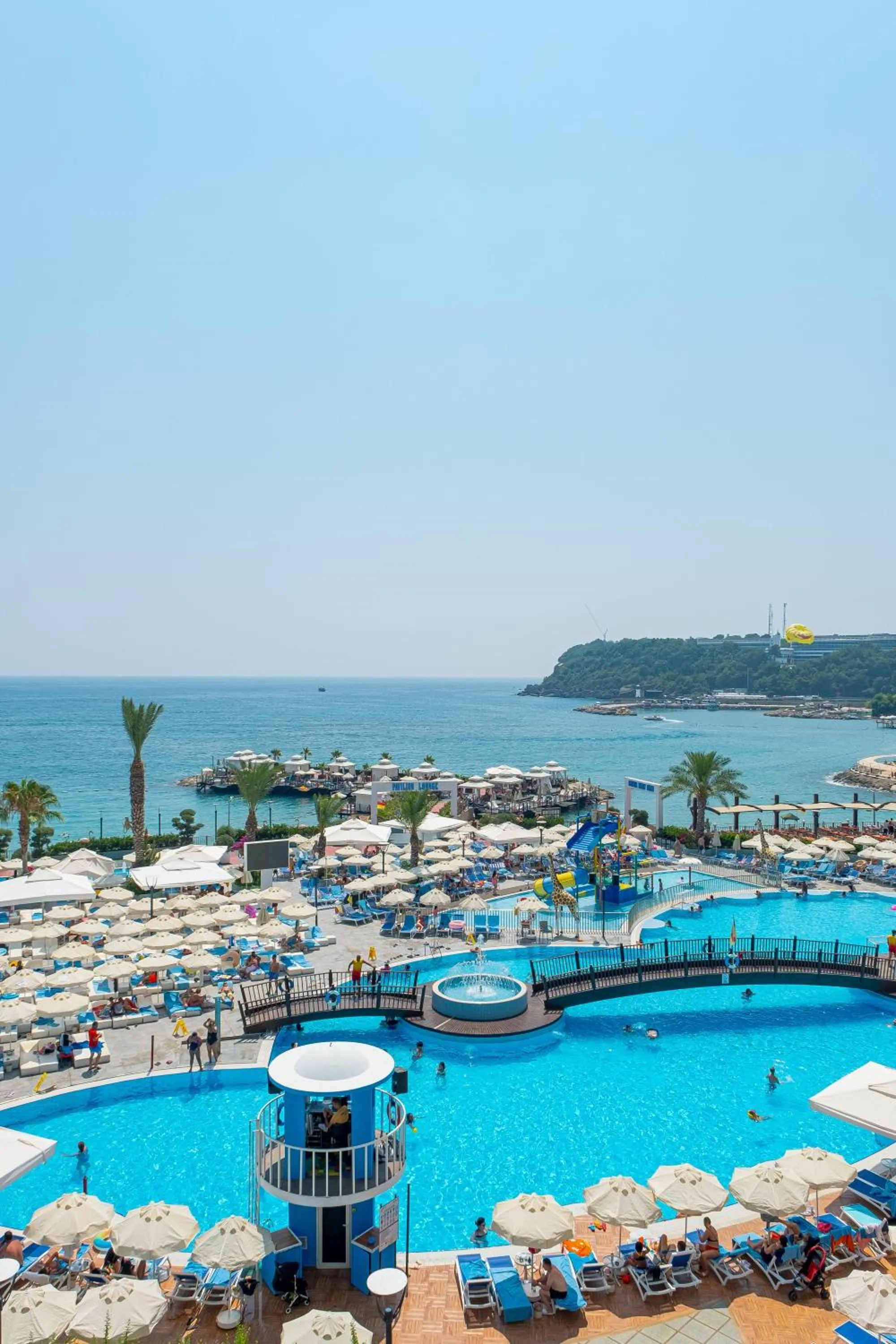 Swimming pool in Granada Luxury Okurcalar