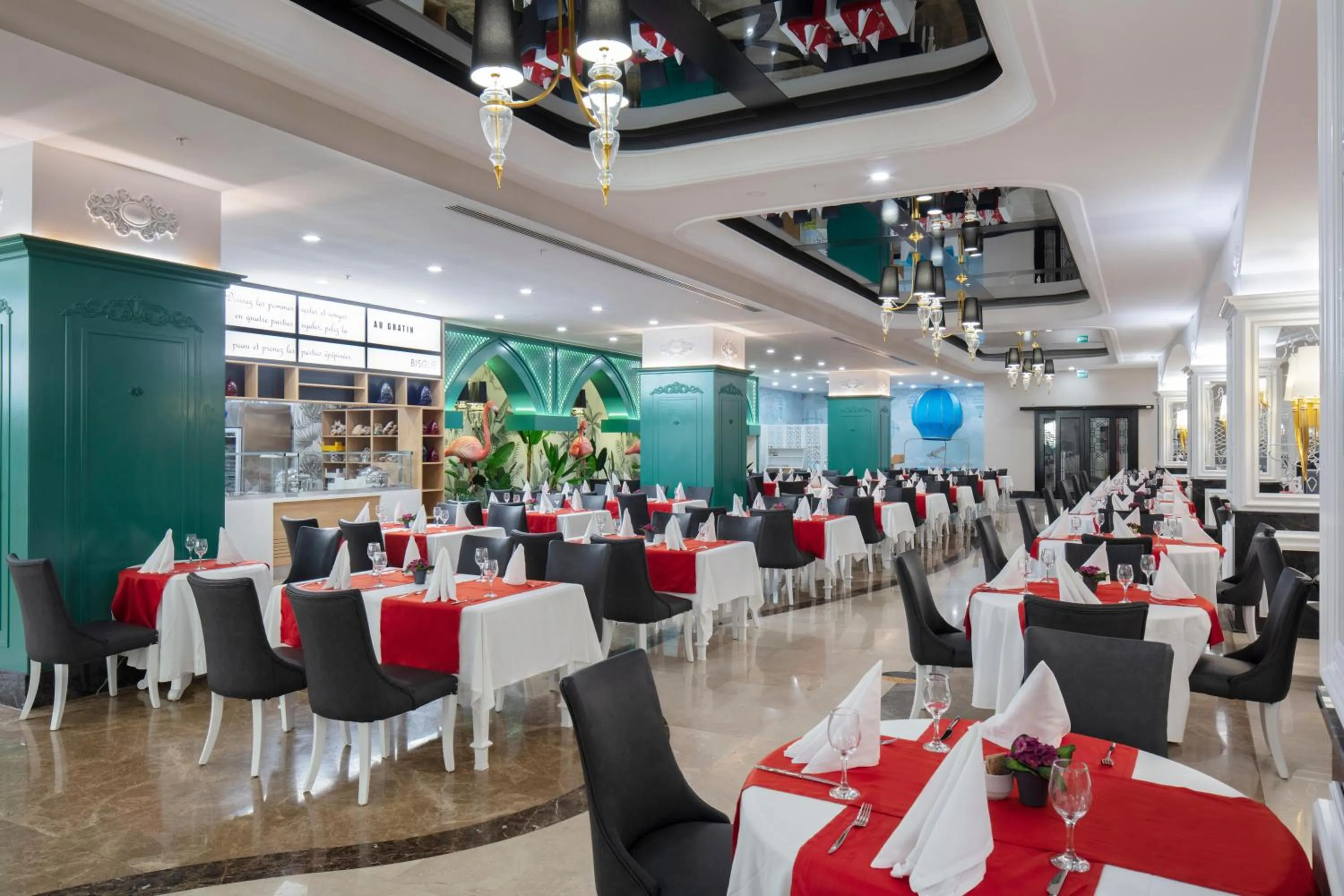 Restaurant/places to eat in Granada Luxury Okurcalar