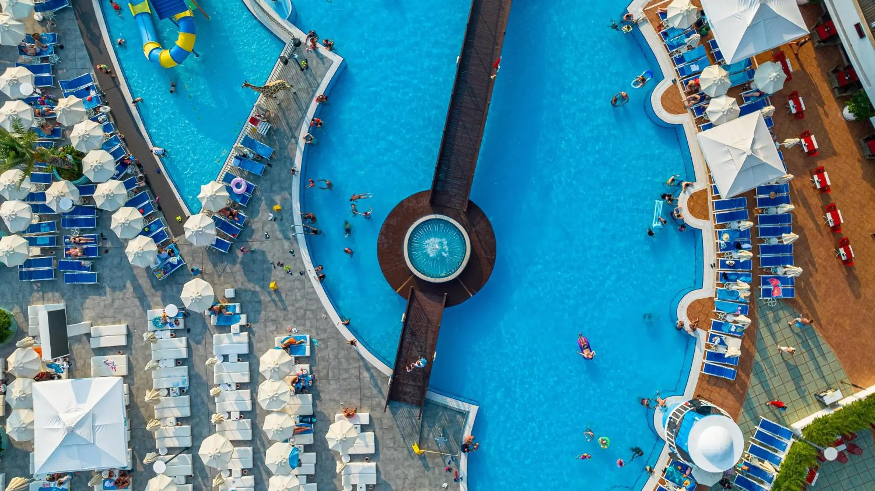 Swimming pool, Pool View in Granada Luxury Okurcalar