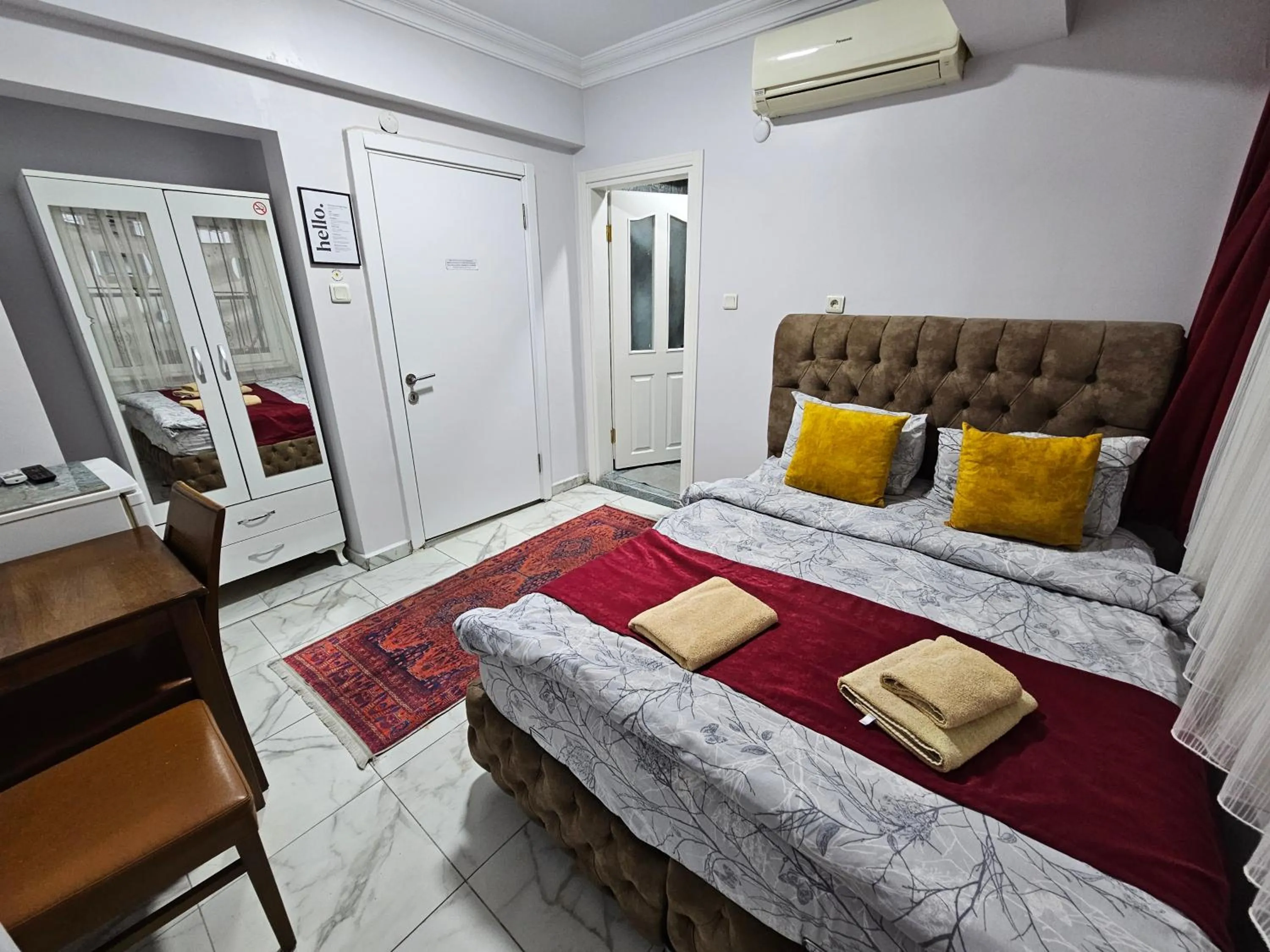 Photo of the whole room, Bed in Pembe Hotel