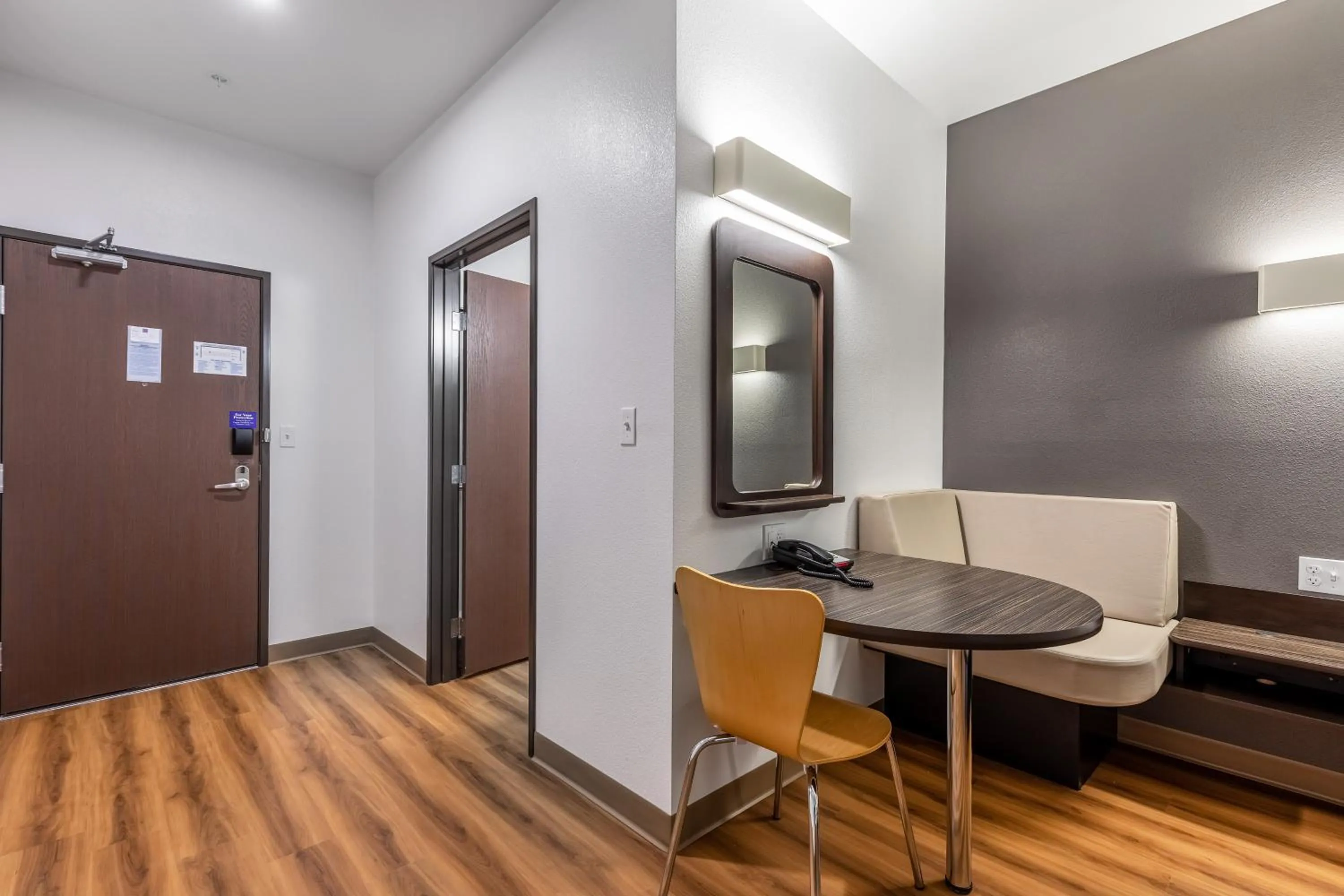 Bedroom in Motel 6-Las Vegas, NV - Motor Speedway