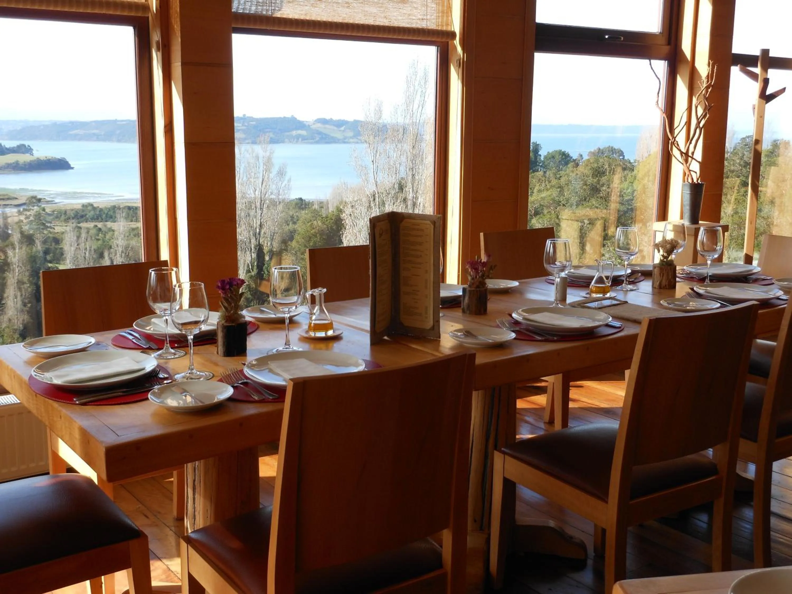 Restaurant/places to eat in Hotel Parque Quilquico