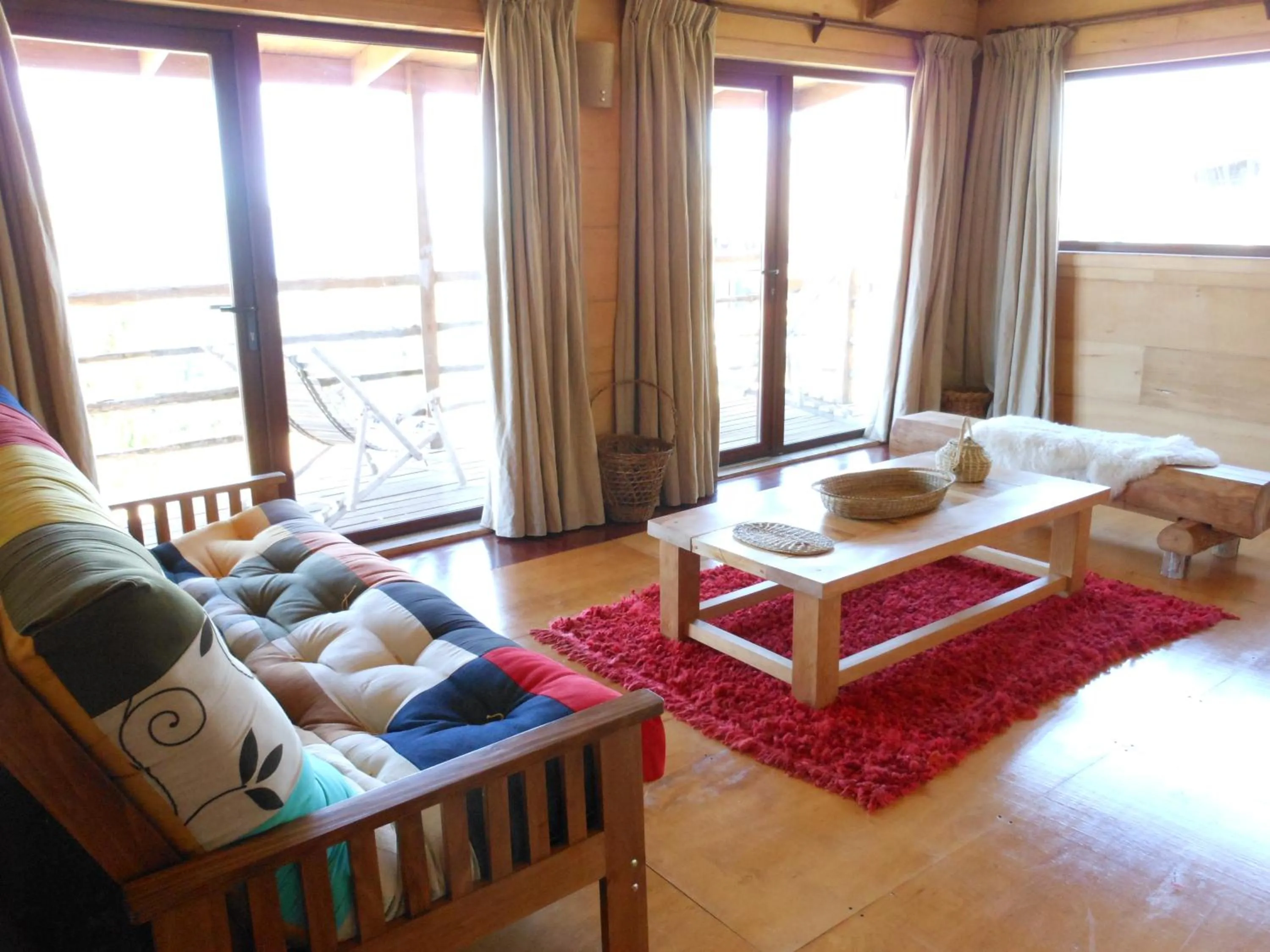 Communal lounge/ TV room in Hotel Parque Quilquico